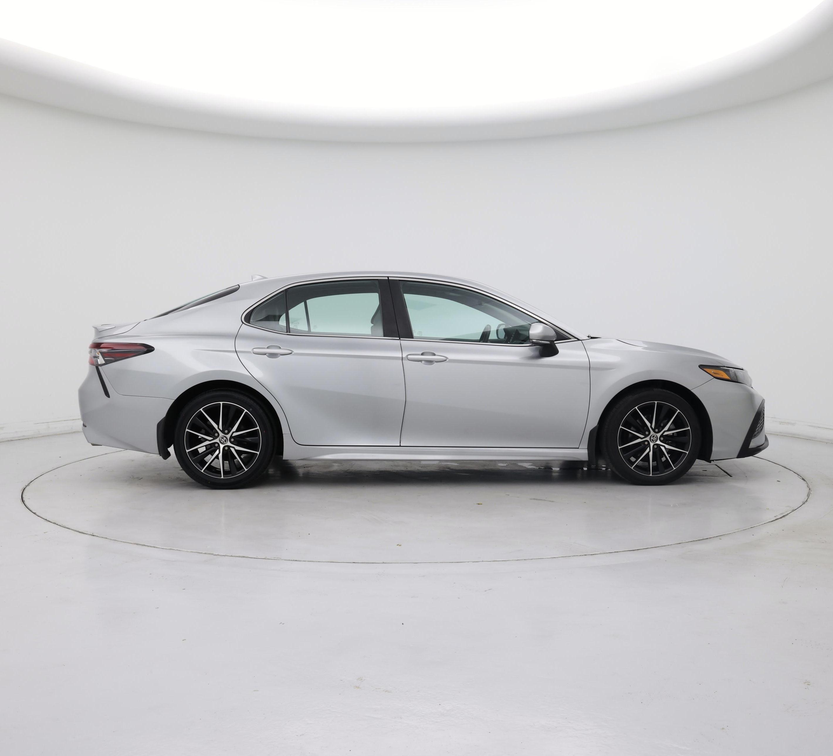 Thumbnail: 2022 Toyota Camry - 7