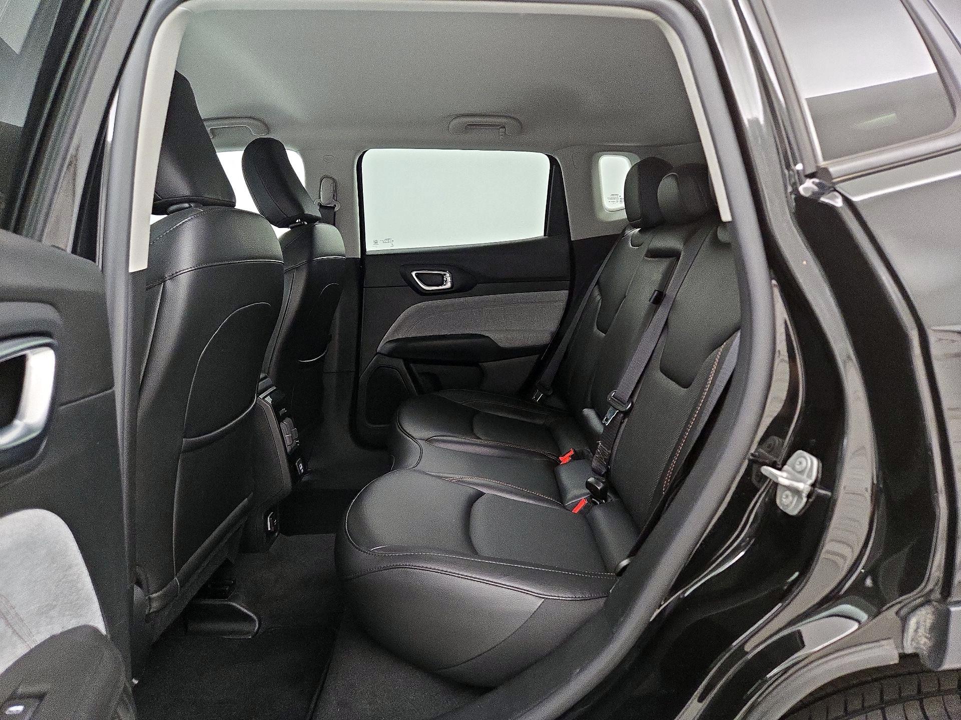 Thumbnail: 2022 Jeep Compass - 19