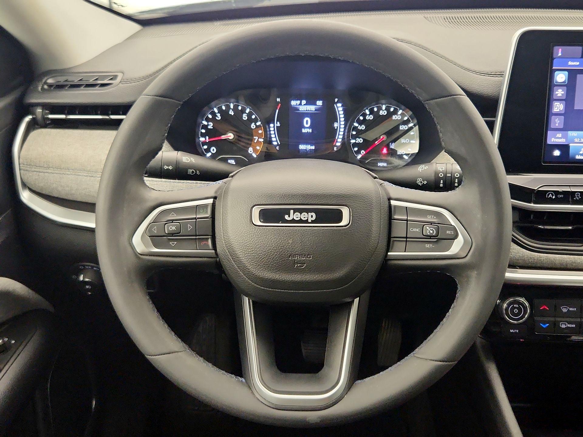 Thumbnail: 2022 Jeep Compass - 10