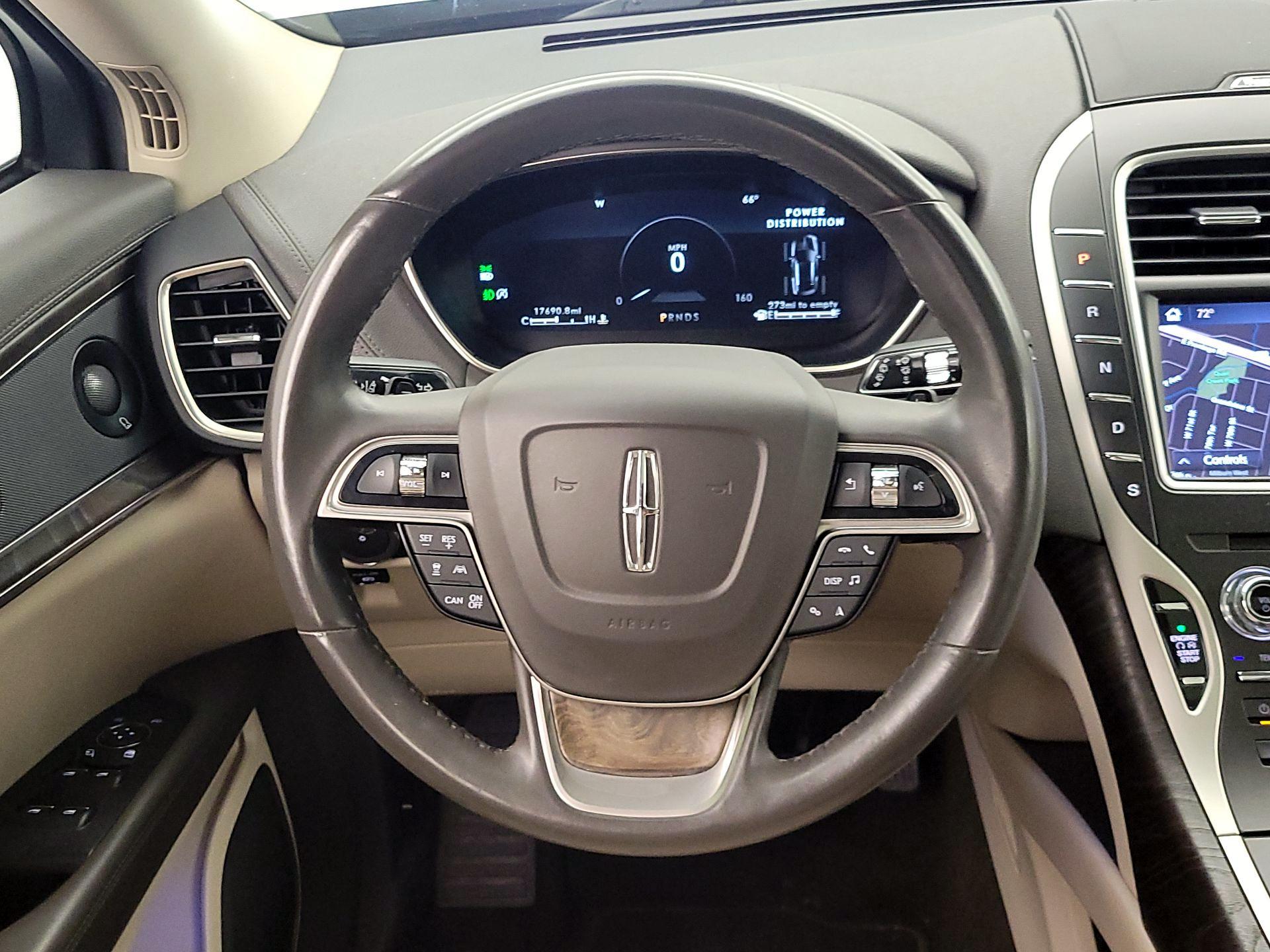 Thumbnail: 2020 Lincoln Nautilus - 10