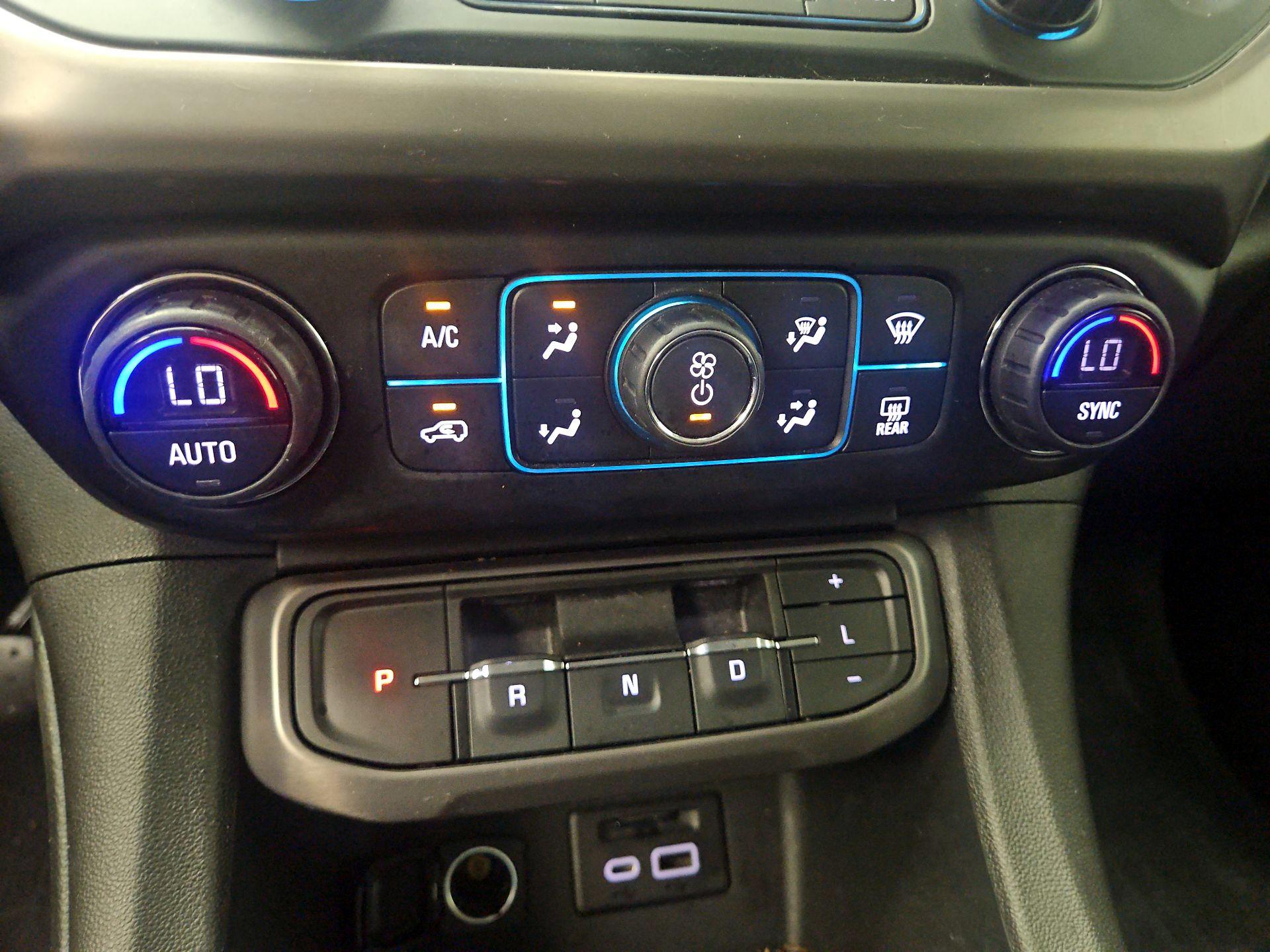Thumbnail: 2021 GMC Acadia - 16