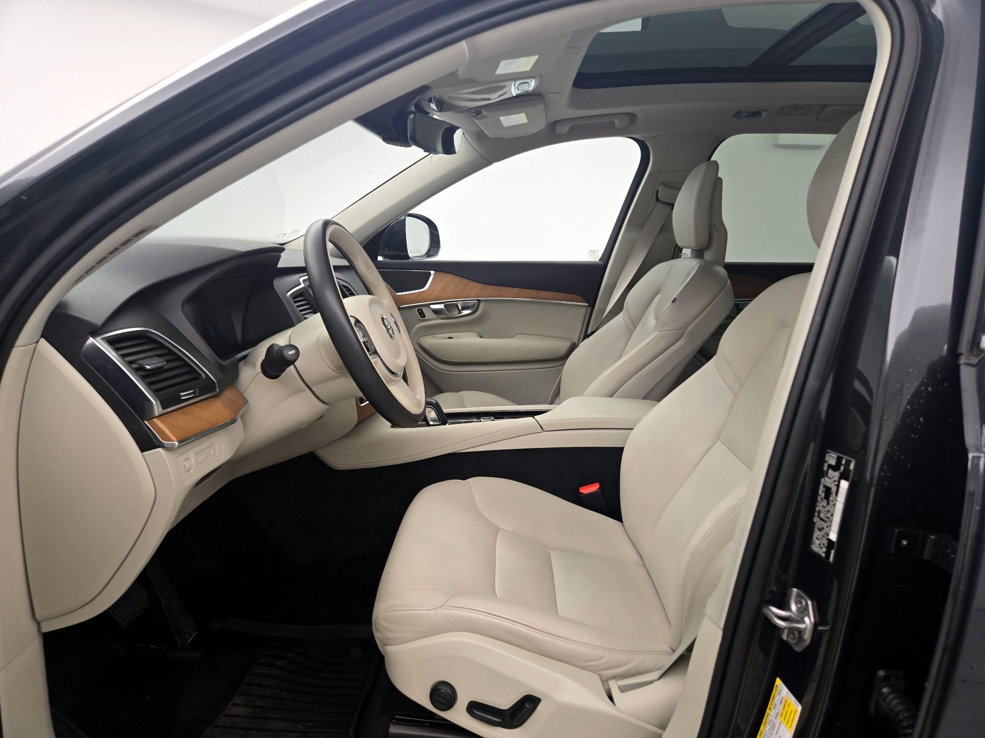Thumbnail: 2021 Volvo XC90 - 11