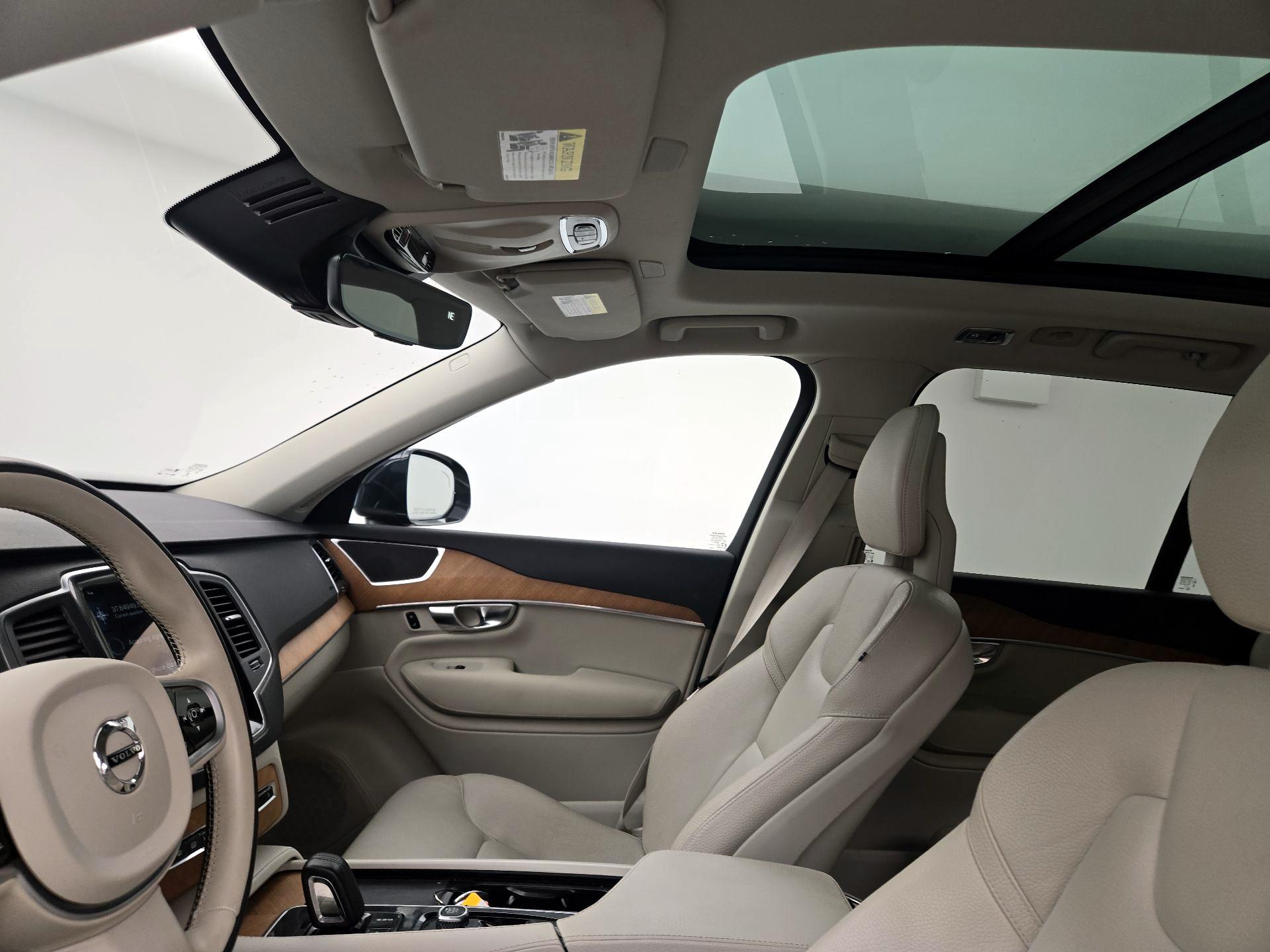 Thumbnail: 2021 Volvo XC90 - 20