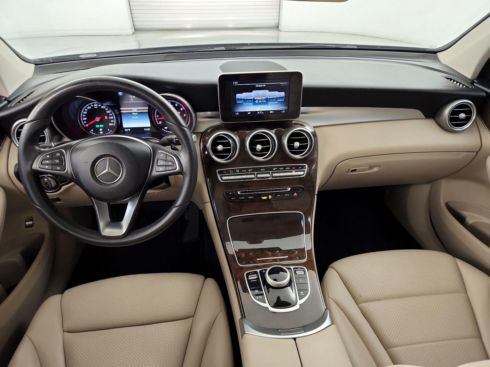 Thumbnail: 2017 Mercedes-Benz GLC - 9