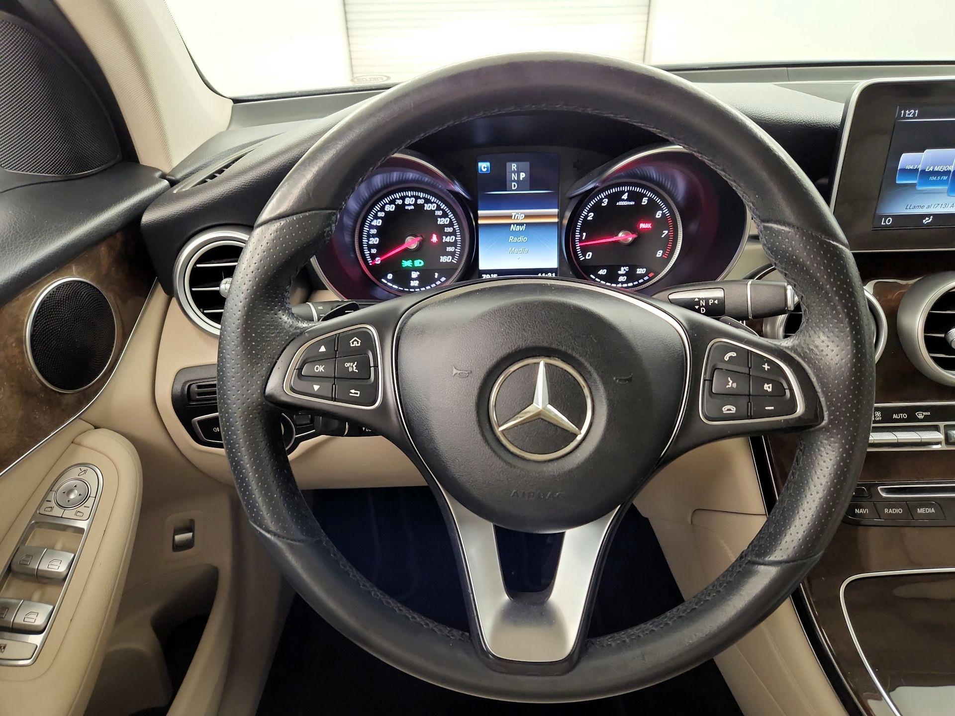 Thumbnail: 2017 Mercedes-Benz GLC - 10