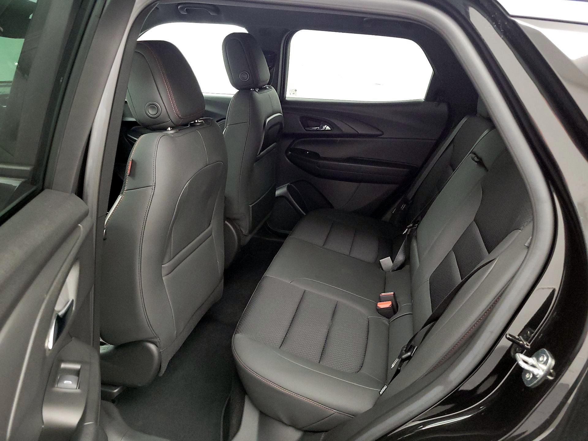 Thumbnail: 2023 Chevrolet TrailBlazer - 19