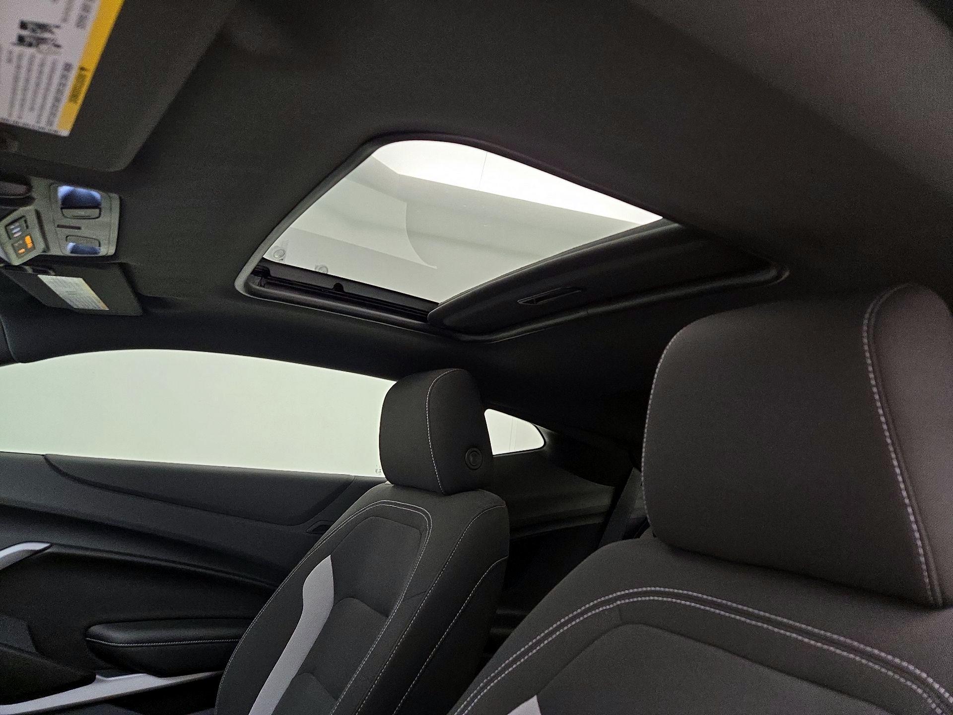 Thumbnail: 2022 Chevrolet Camaro - 18