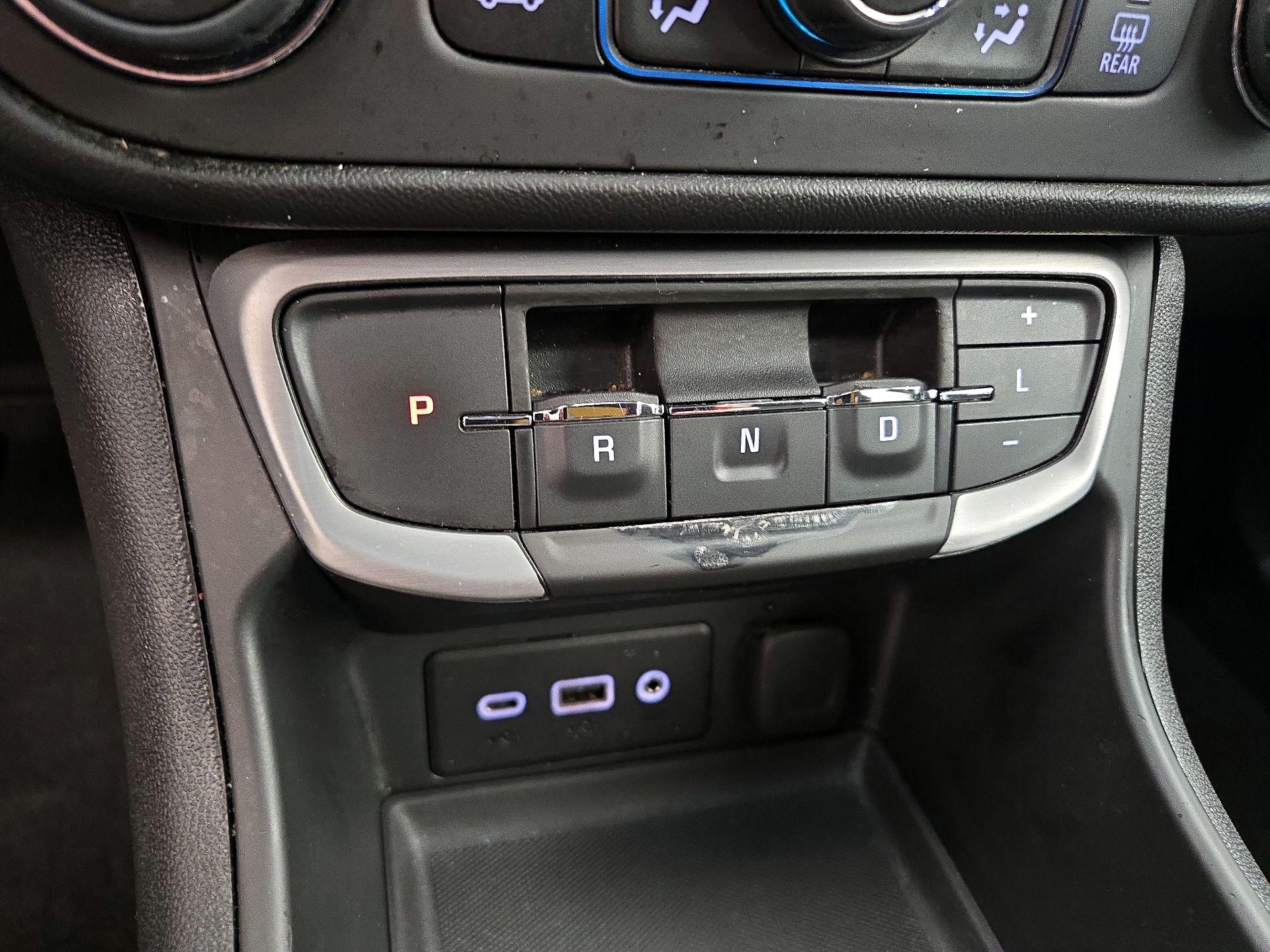 Thumbnail: 2022 GMC Terrain - 17