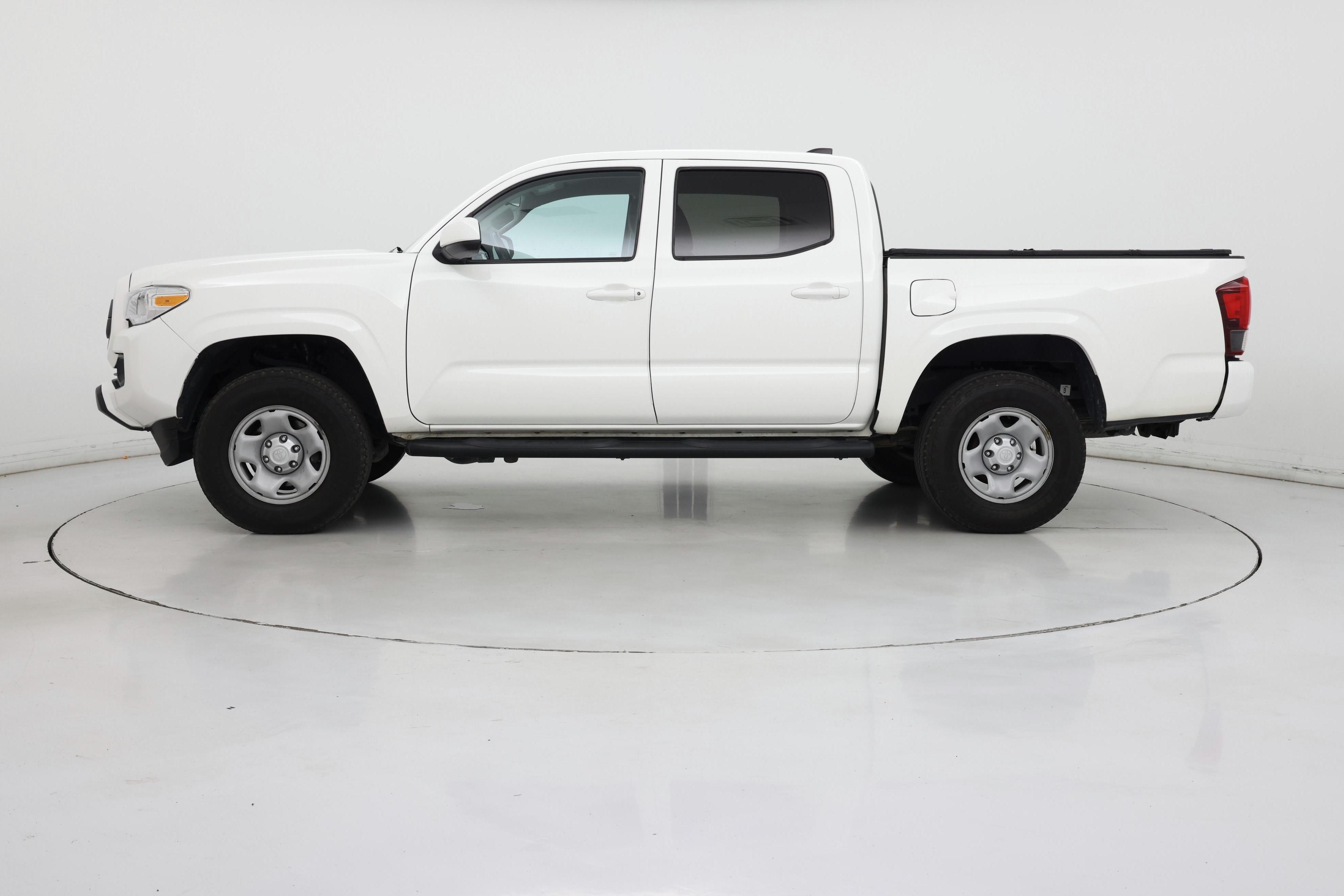 Thumbnail: 2022 Toyota Tacoma - 3