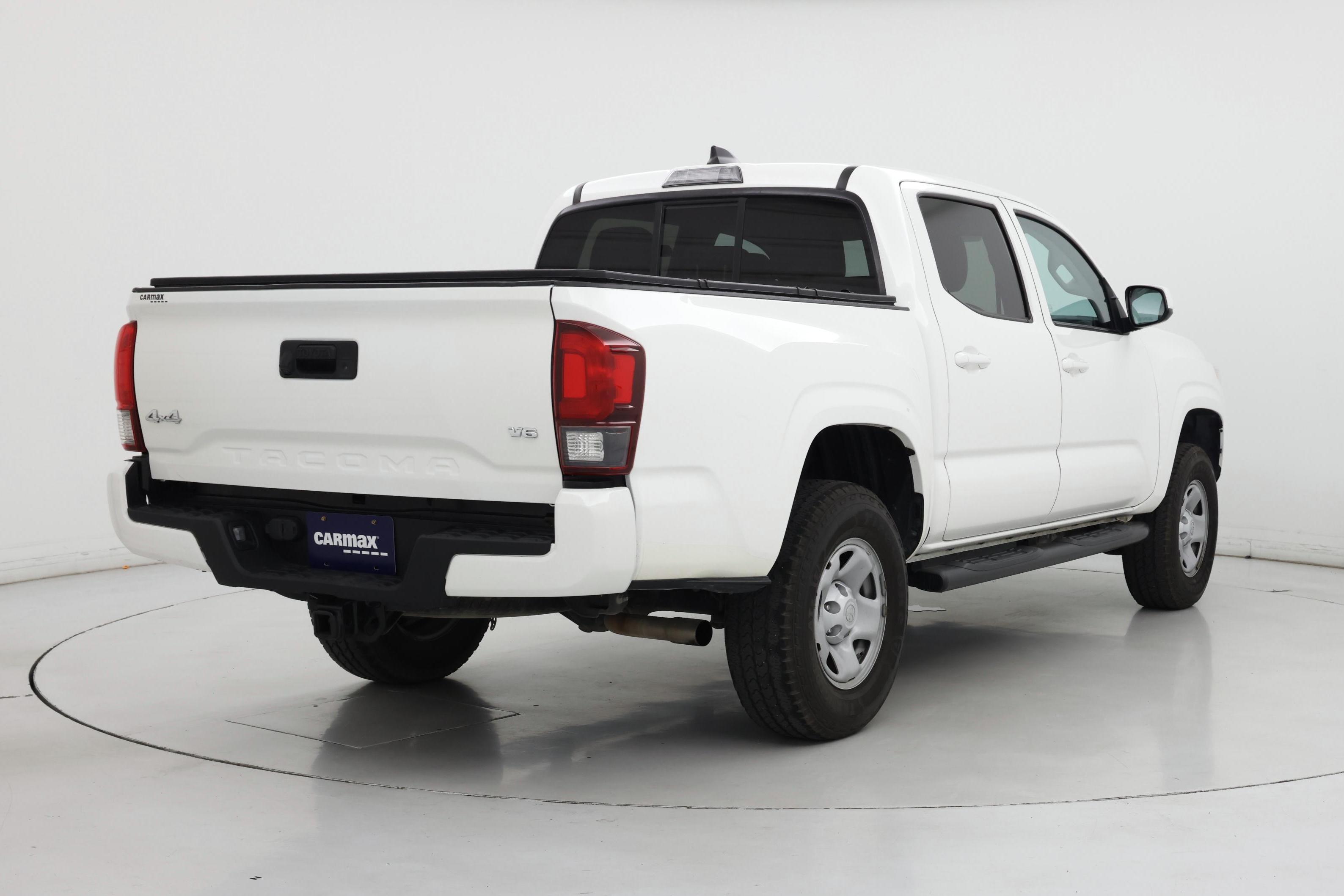 Thumbnail: 2022 Toyota Tacoma - 8