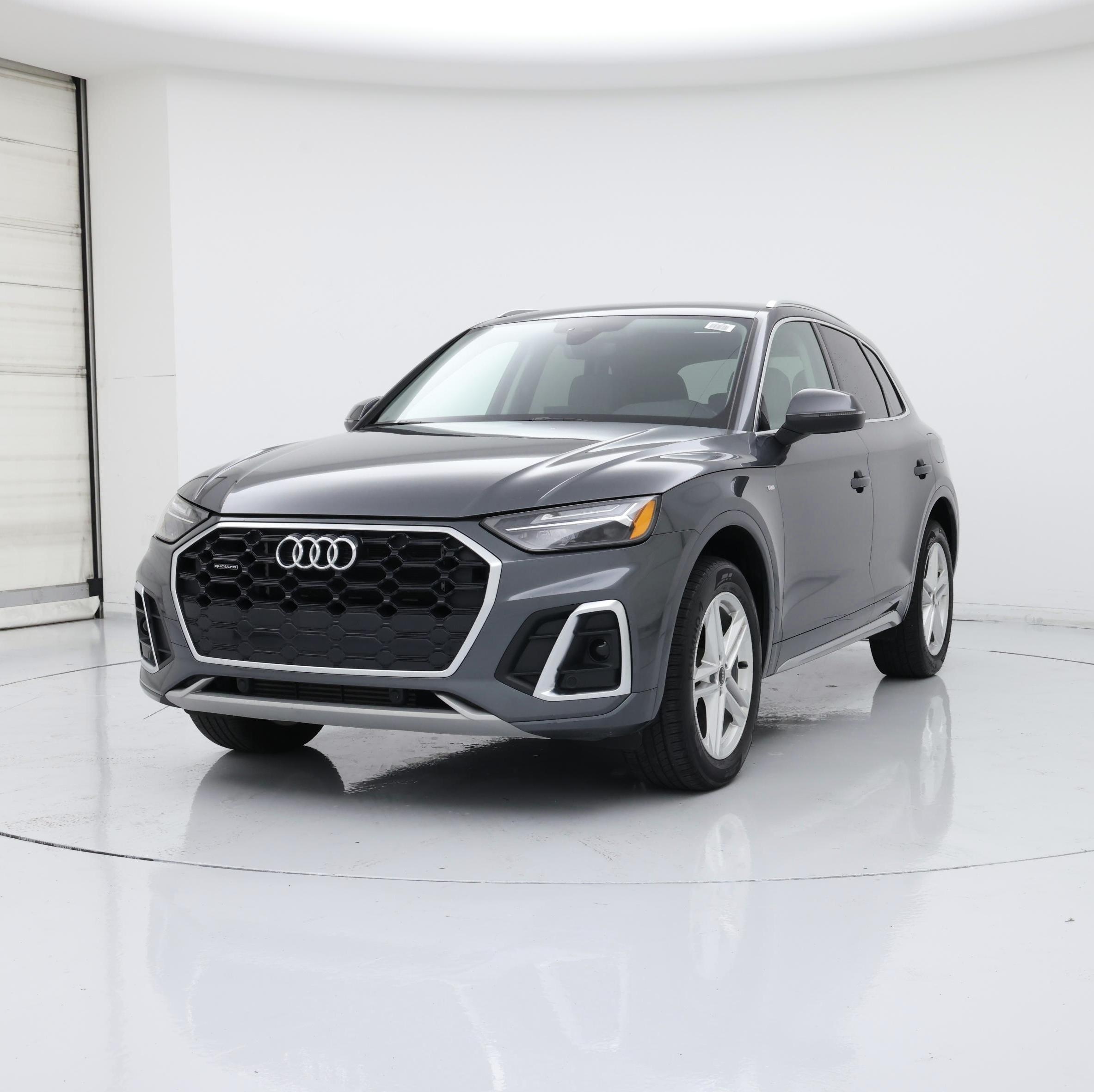 Thumbnail: 2022 Audi Q5 - 4