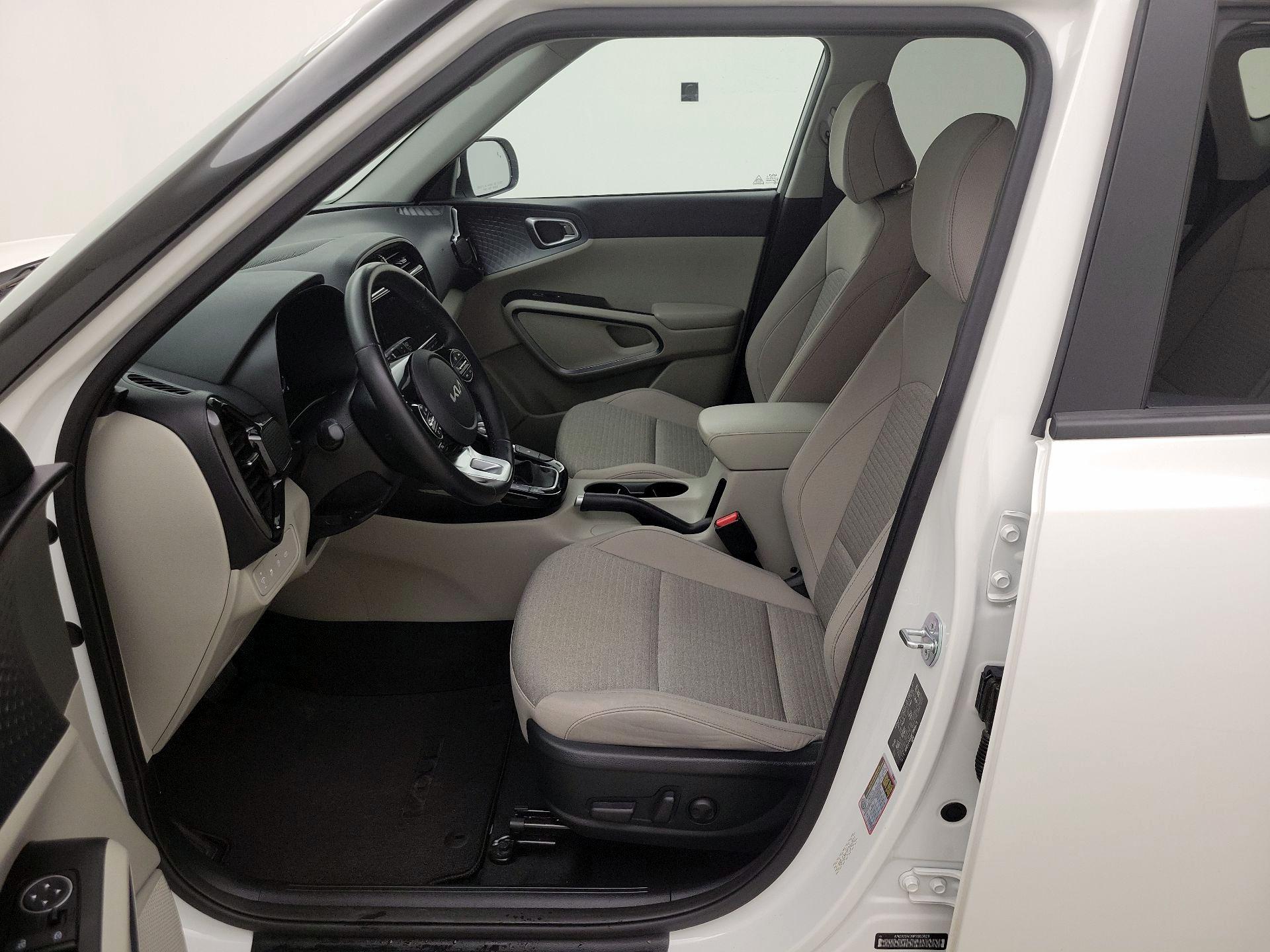 Thumbnail: 2023 Kia Soul - 11