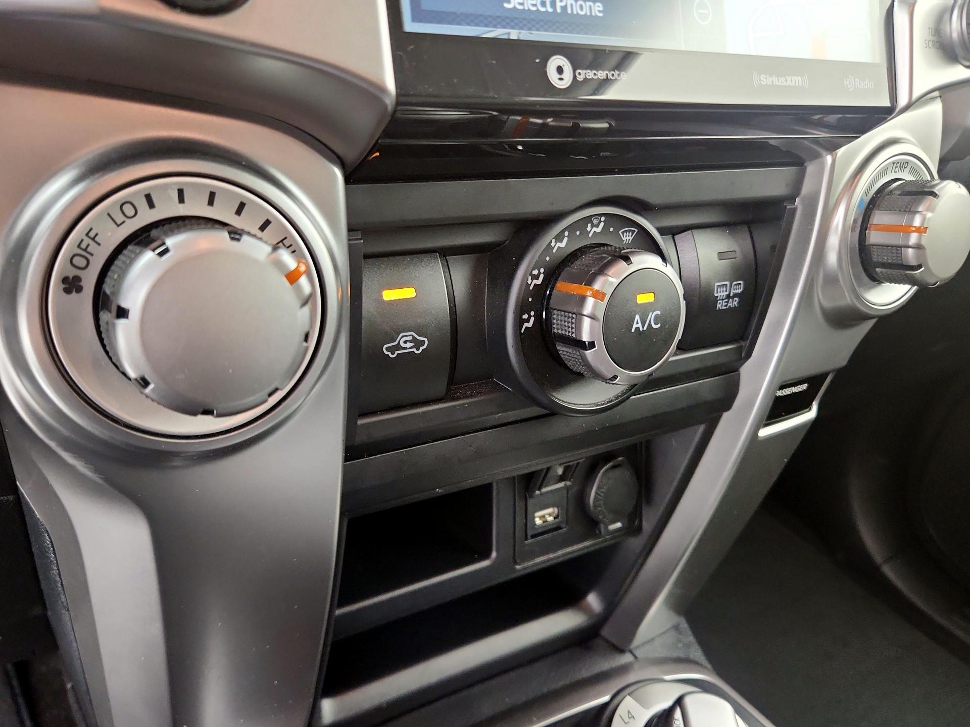 Thumbnail: 2024 Toyota 4Runner - 16