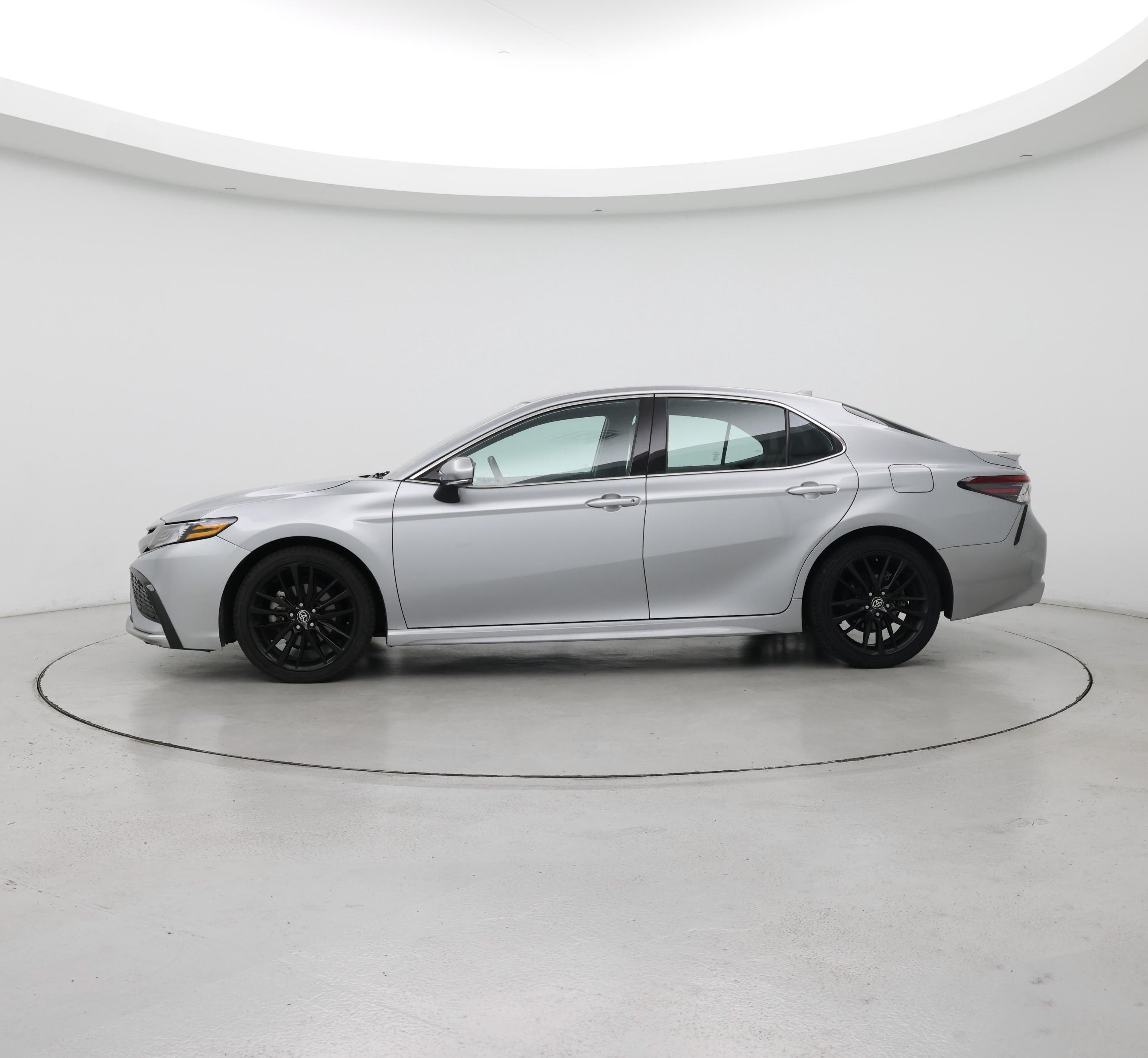Thumbnail: 2023 Toyota Camry - 3