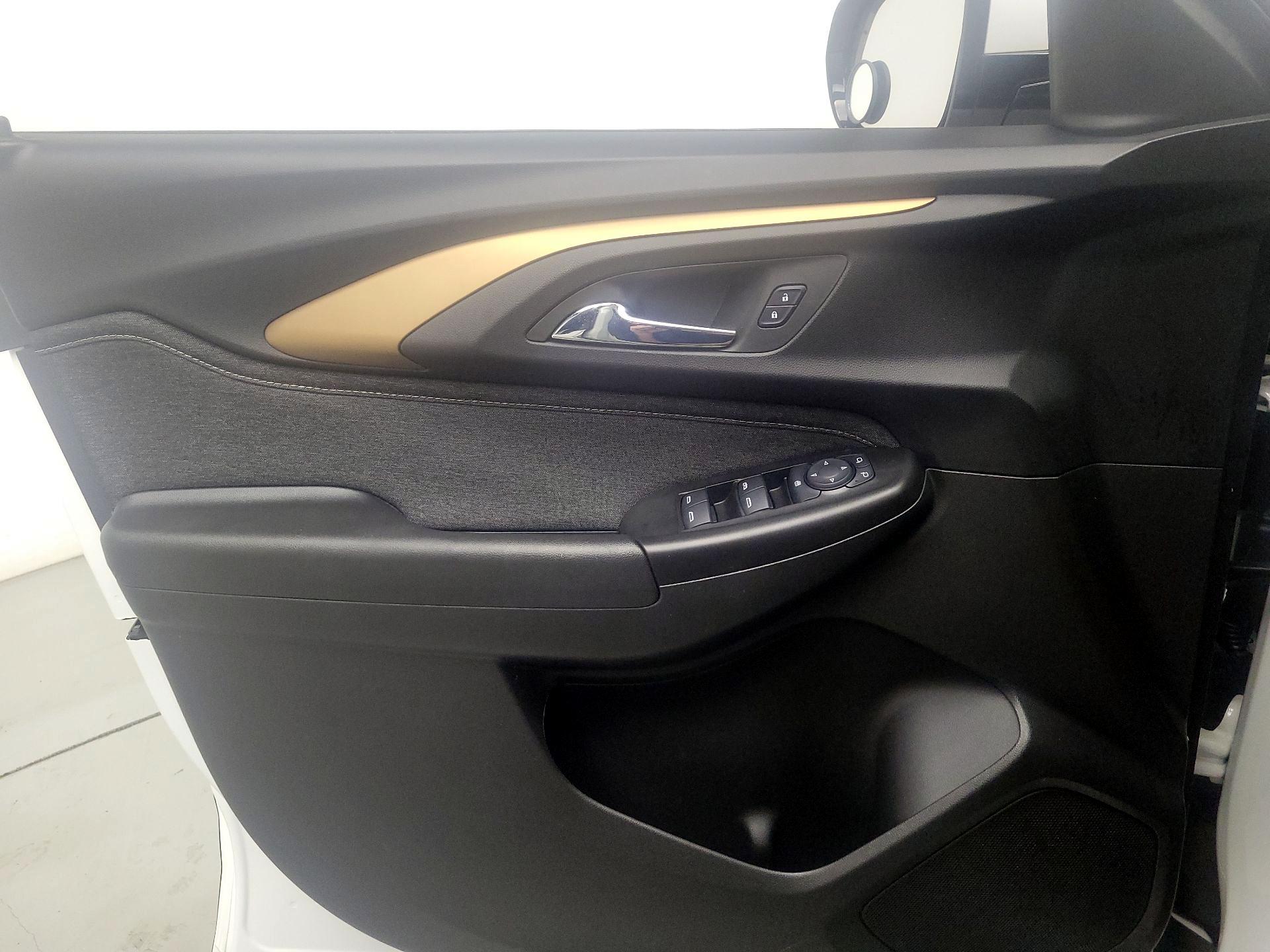 Thumbnail: 2023 Chevrolet TrailBlazer - 12