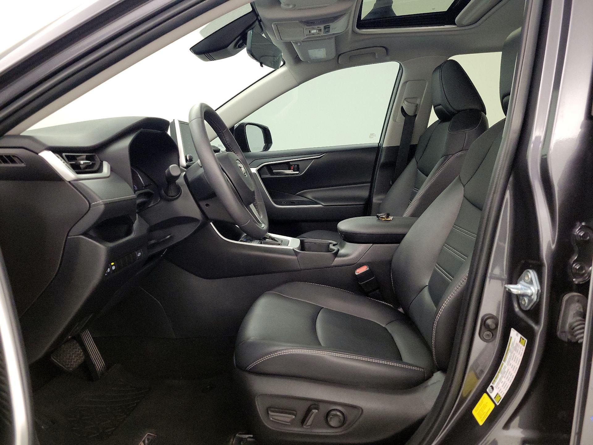 Thumbnail: 2024 Toyota RAV4 - 11