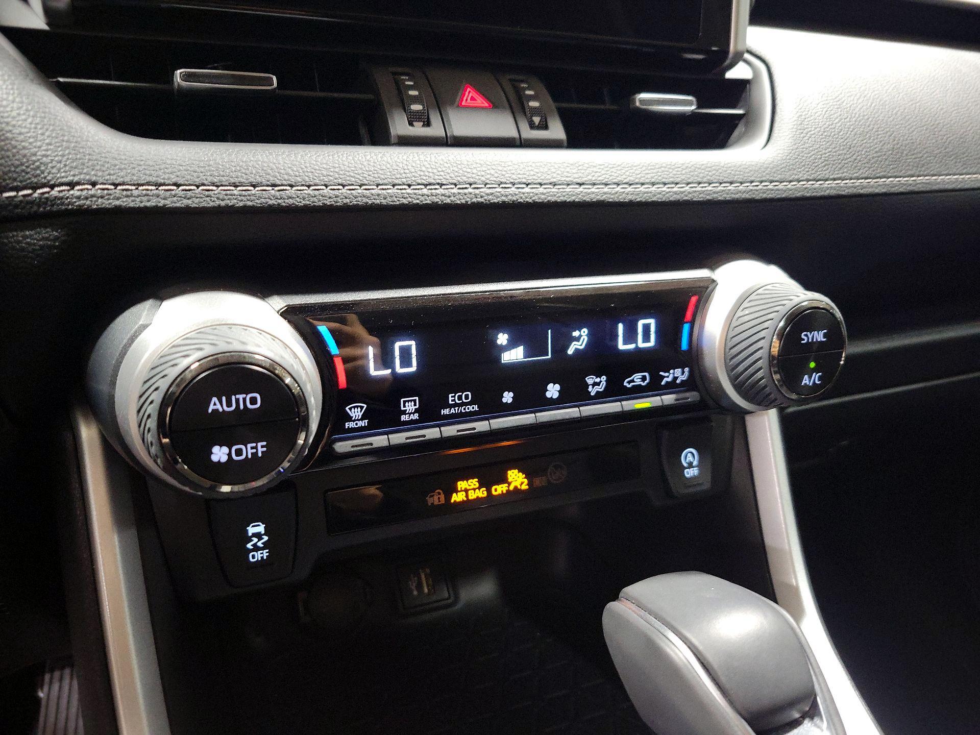 Thumbnail: 2024 Toyota RAV4 - 16