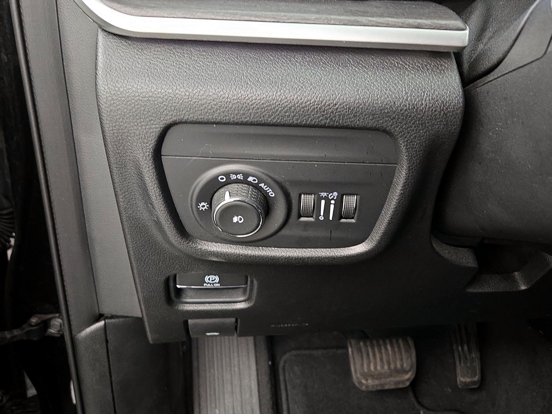 Thumbnail: 2021 Jeep Grand Cherokee L - 13