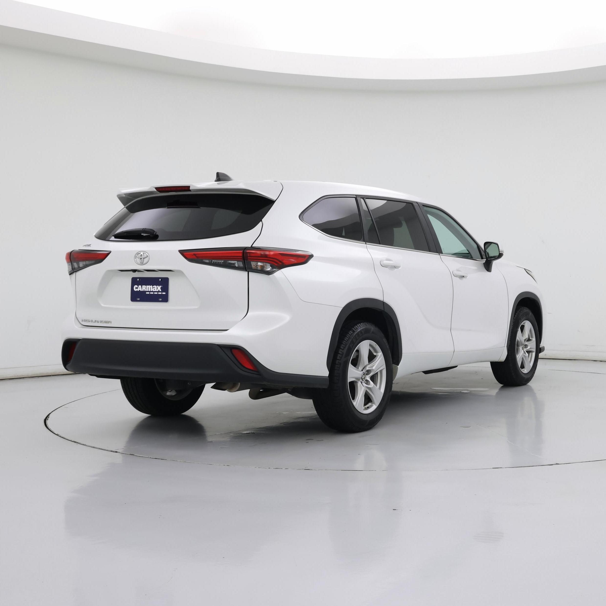 Thumbnail: 2023 Toyota Highlander - 8