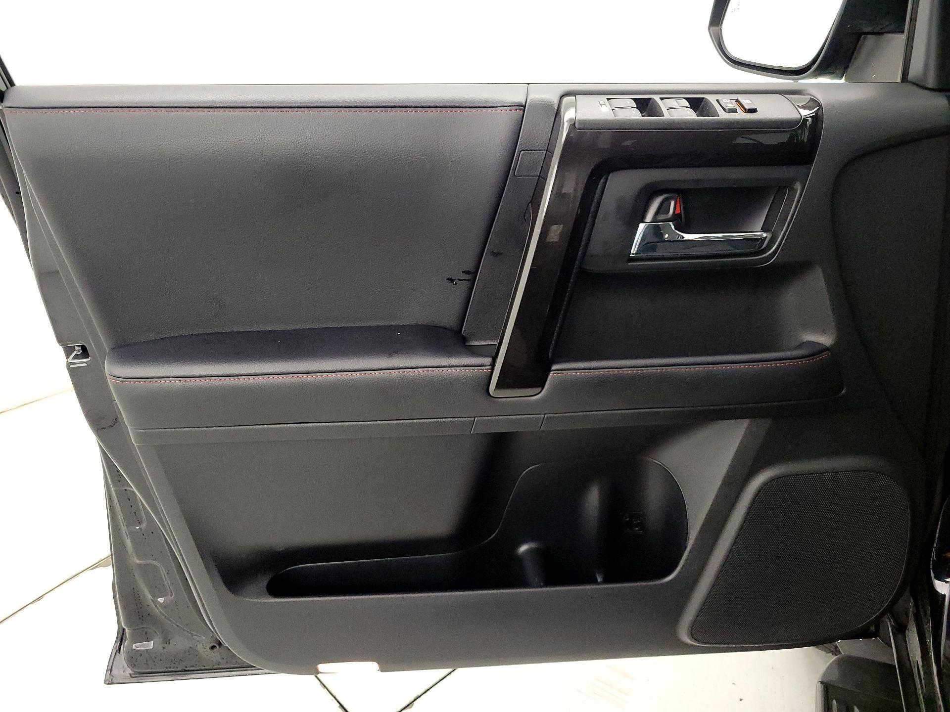 Thumbnail: 2024 Toyota 4Runner - 12