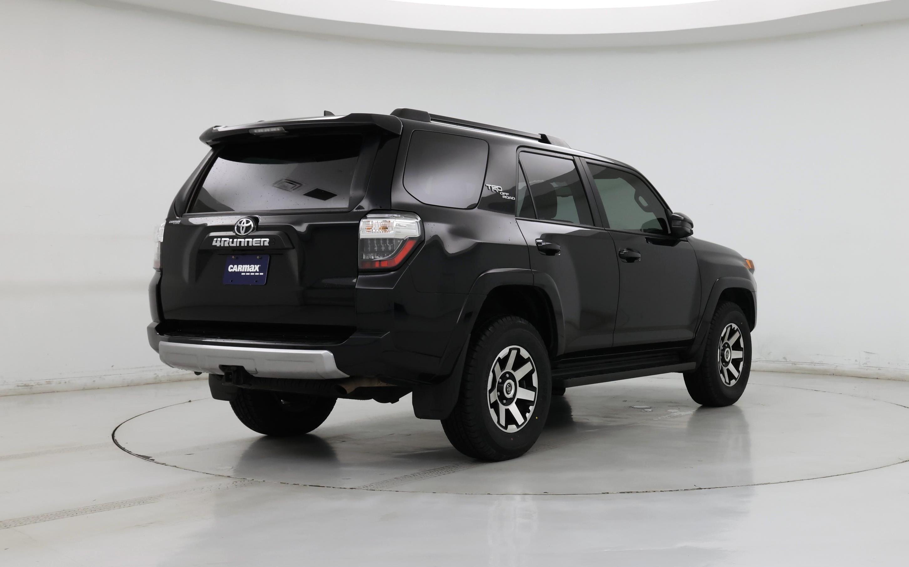Thumbnail: 2024 Toyota 4Runner - 8