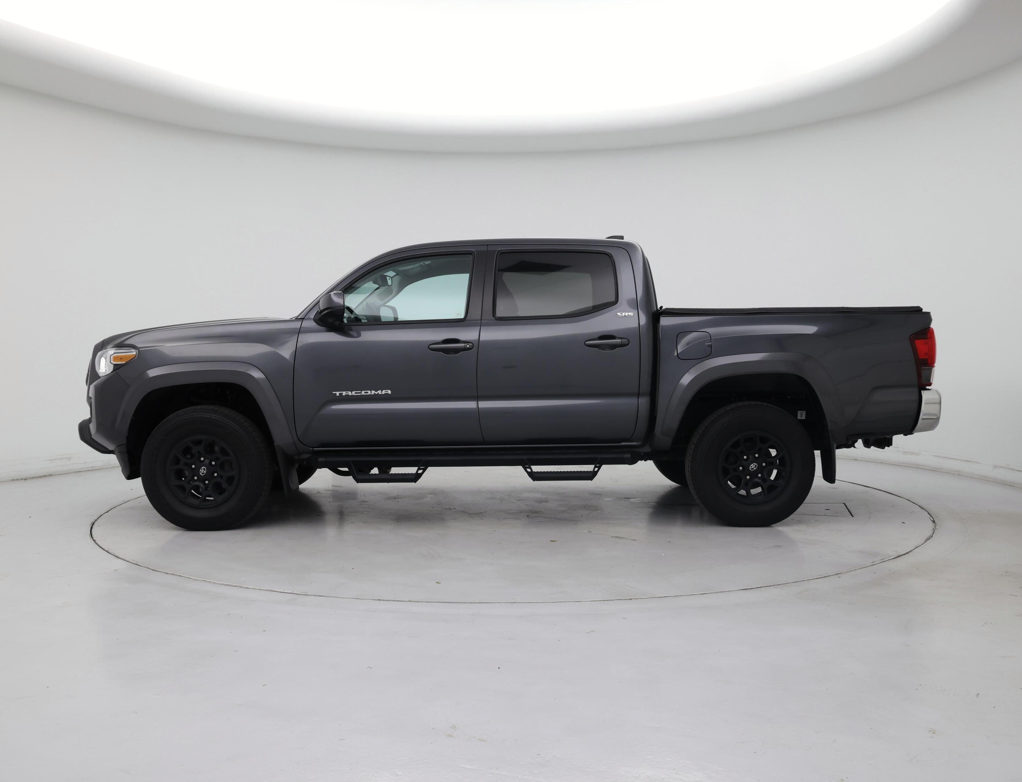Thumbnail: 2022 Toyota Tacoma - 3