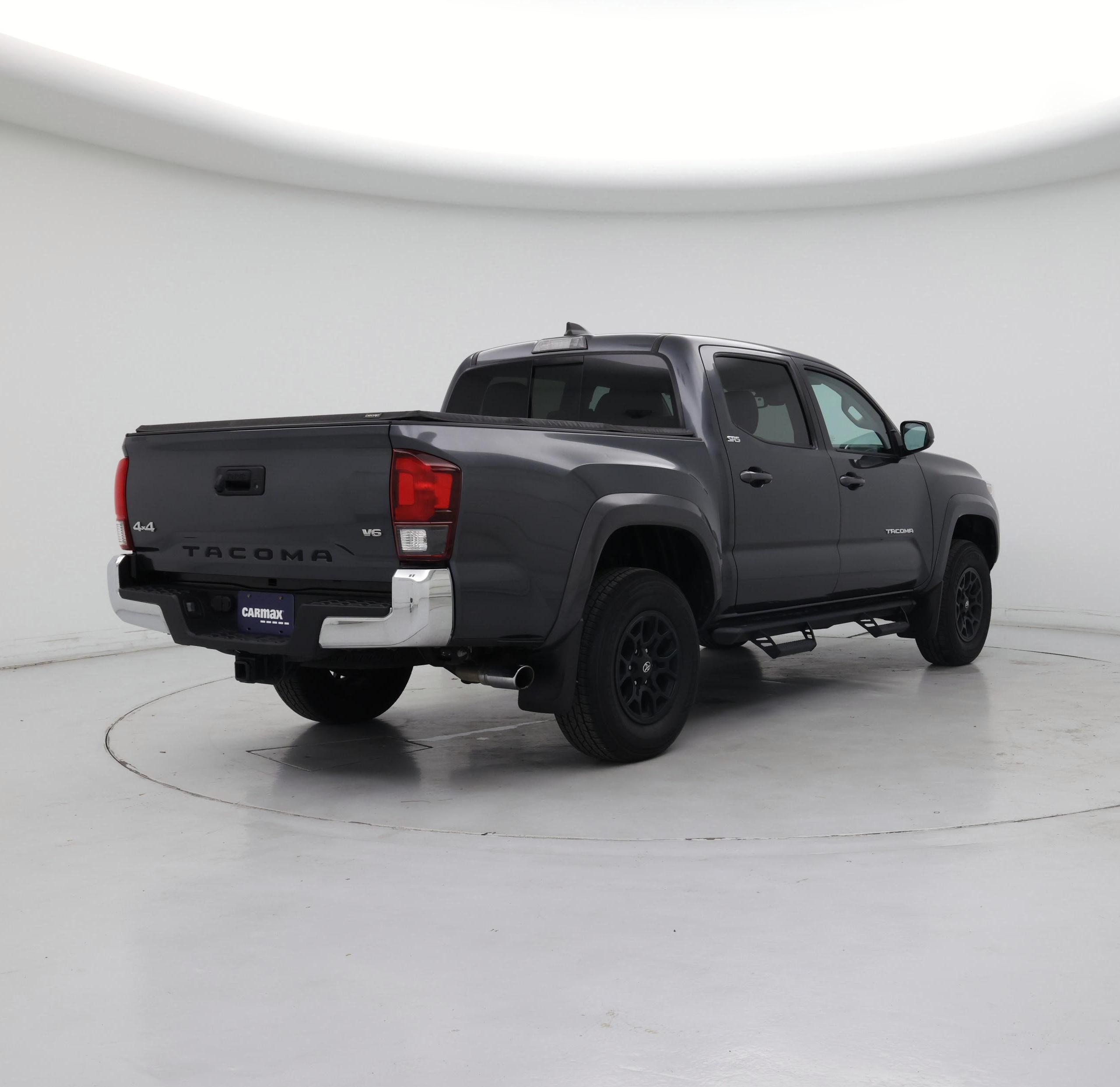Thumbnail: 2022 Toyota Tacoma - 8
