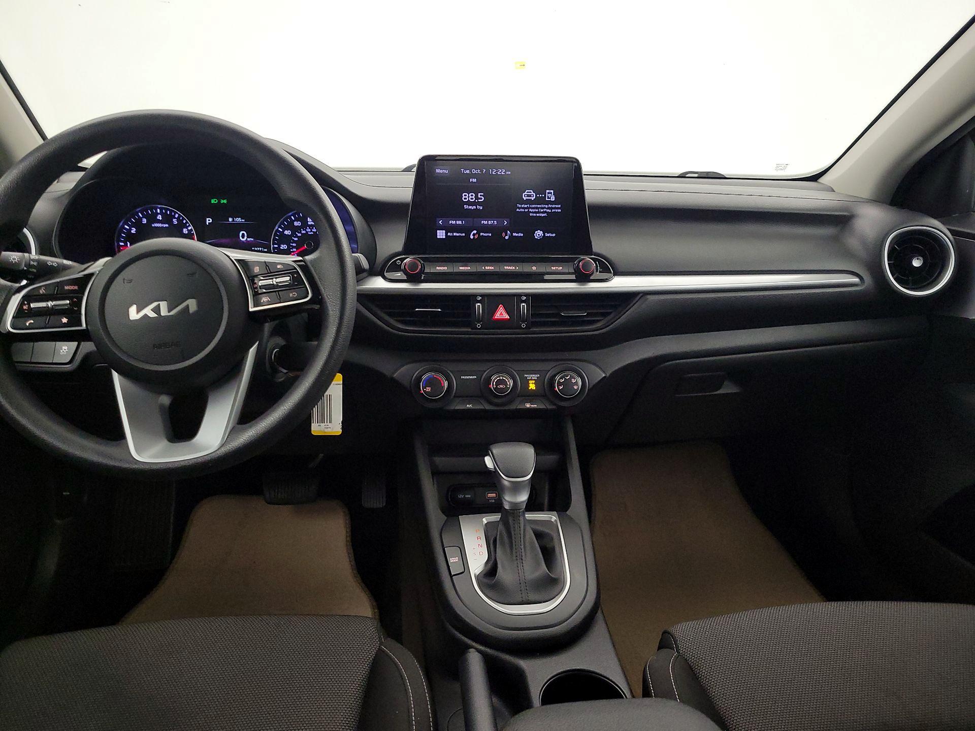 Thumbnail: 2023 Kia Forte - 9