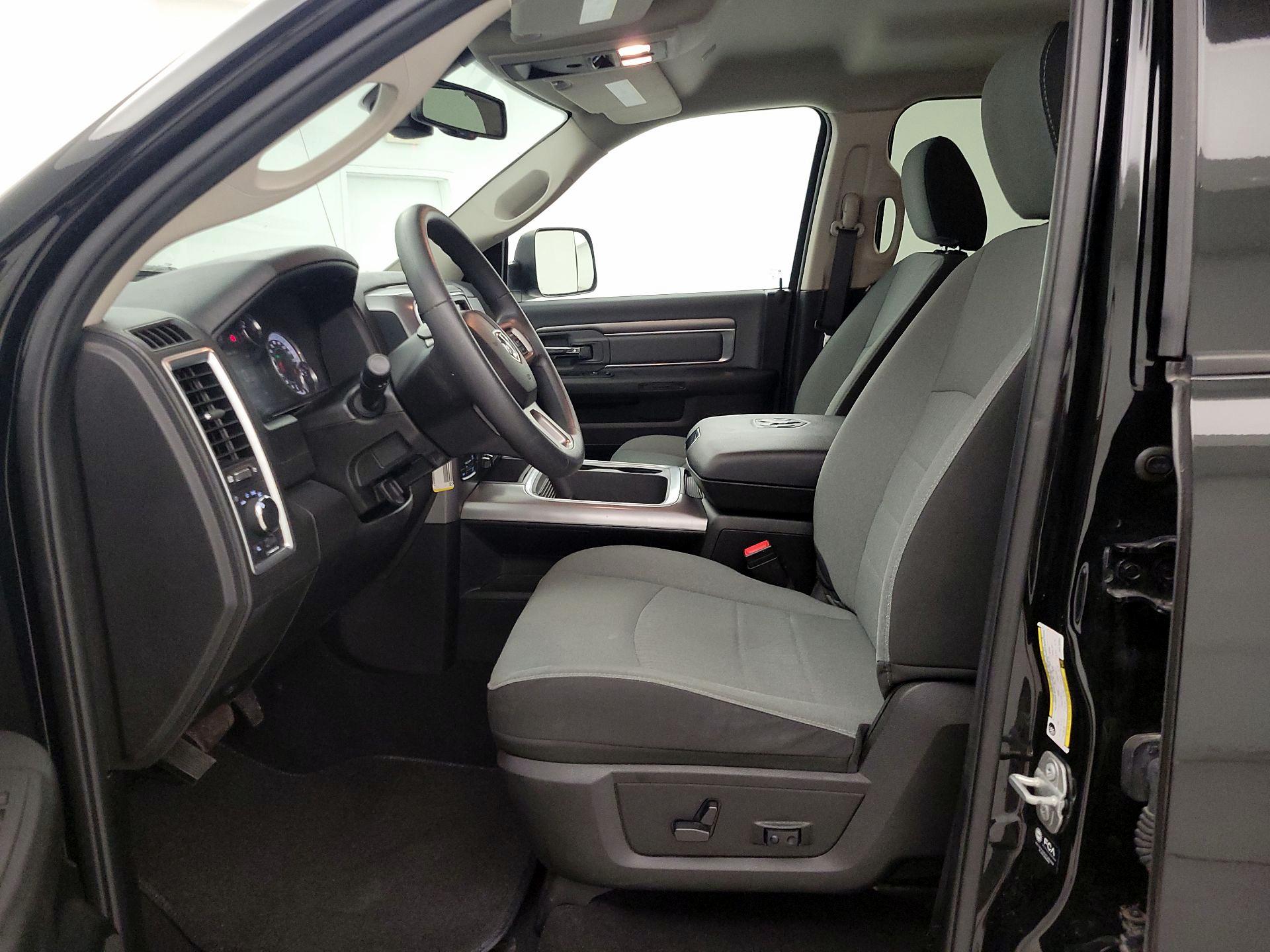 Thumbnail: 2023 RAM 1500 Classic - 11