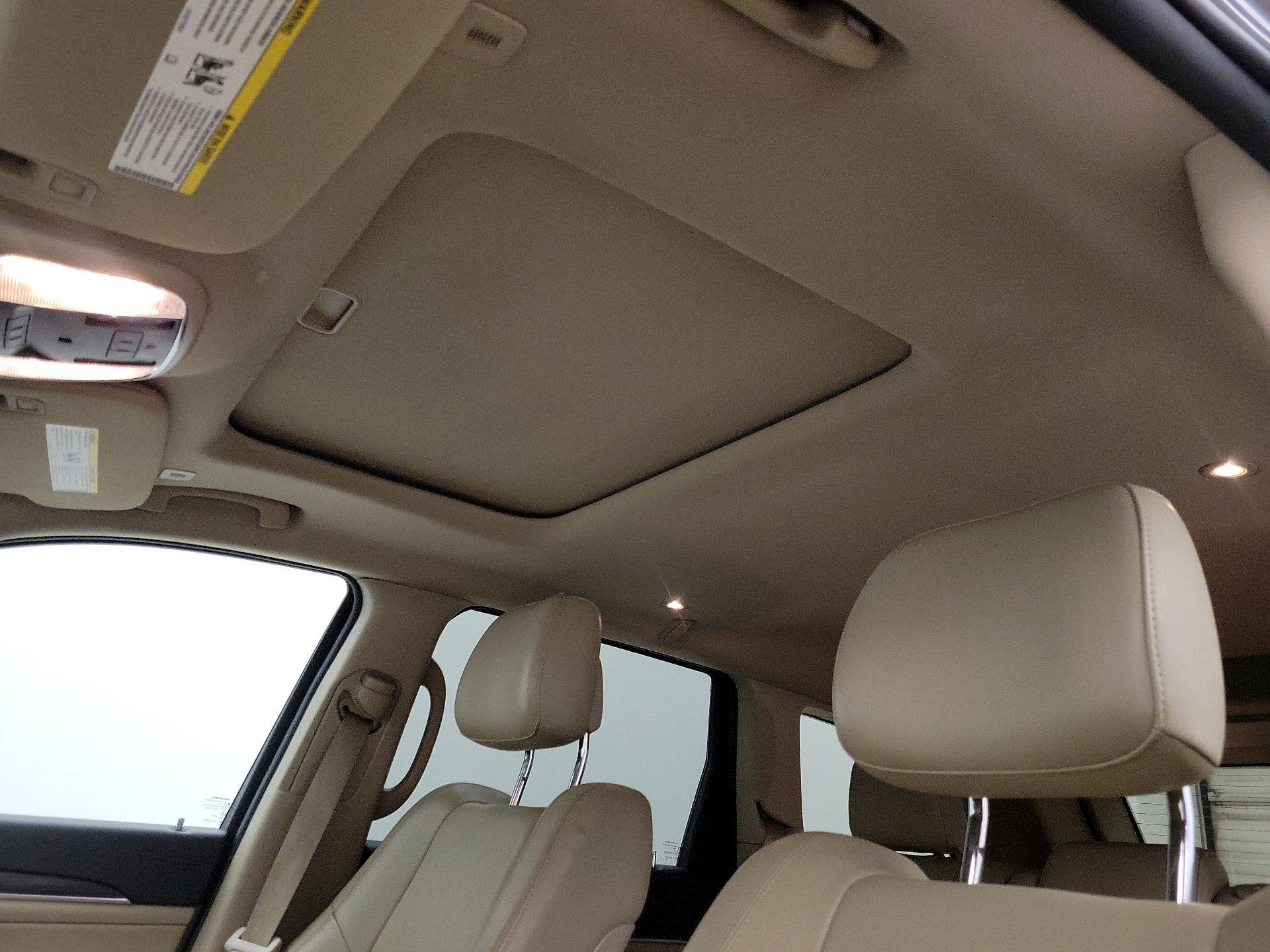 Thumbnail: 2021 Jeep Grand Cherokee - 19