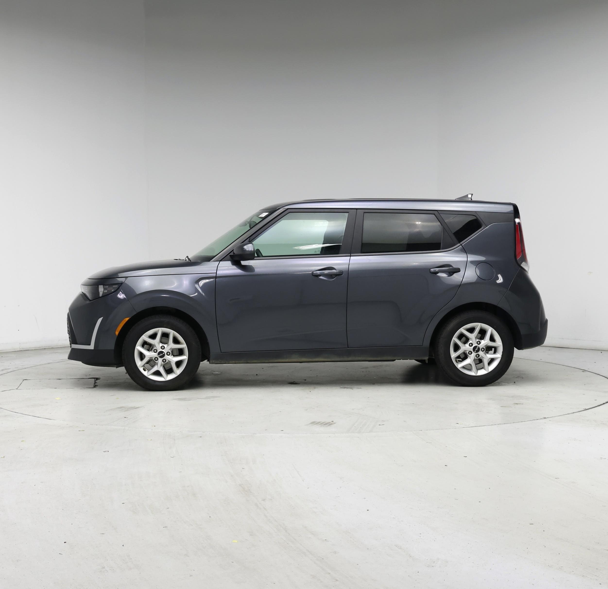Thumbnail: 2023 Kia Soul - 3