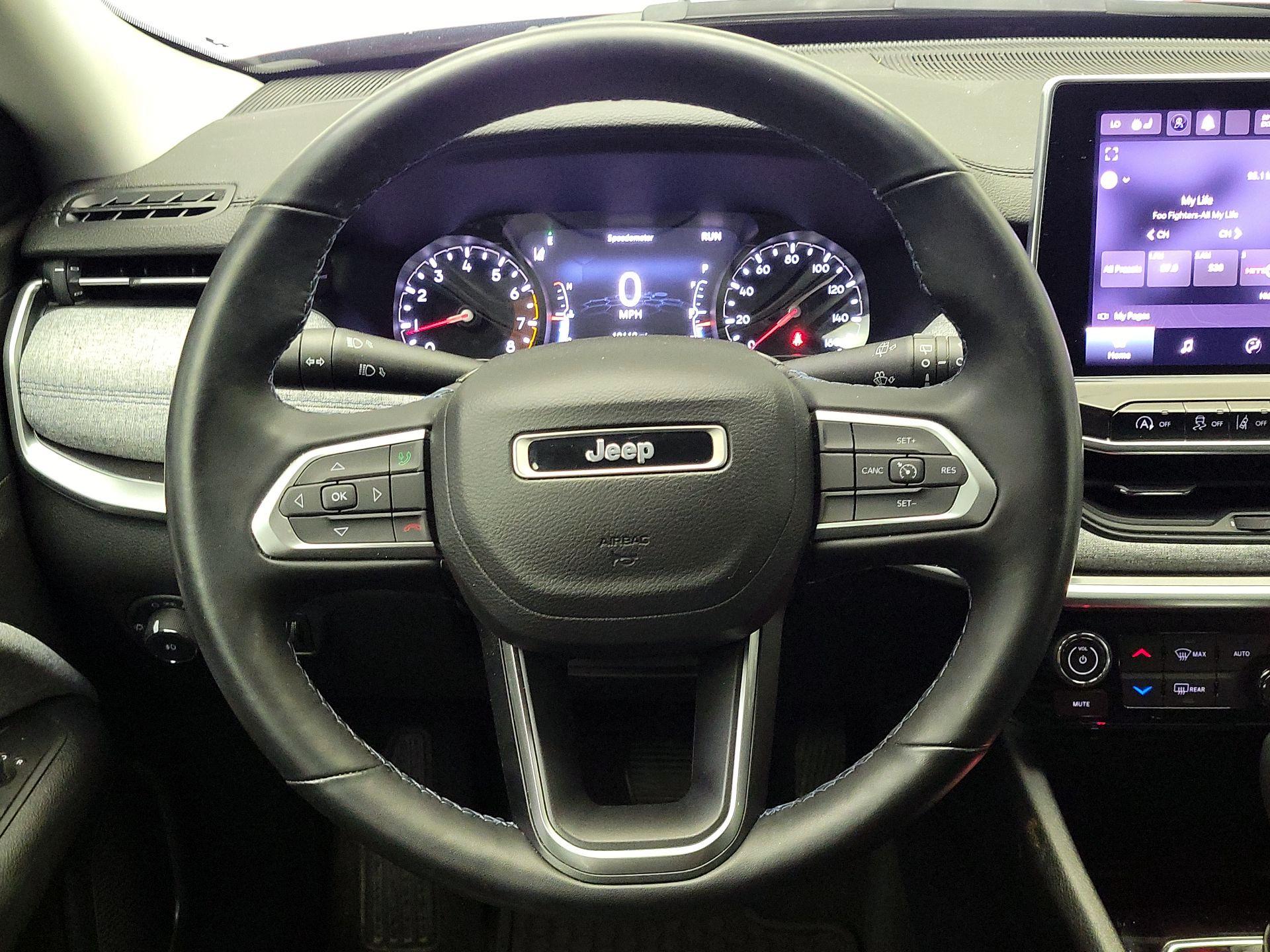 Thumbnail: 2022 Jeep Compass - 10