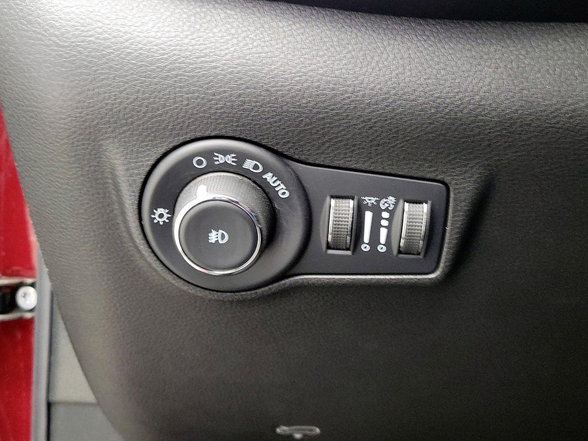 Thumbnail: 2022 Jeep Compass - 13