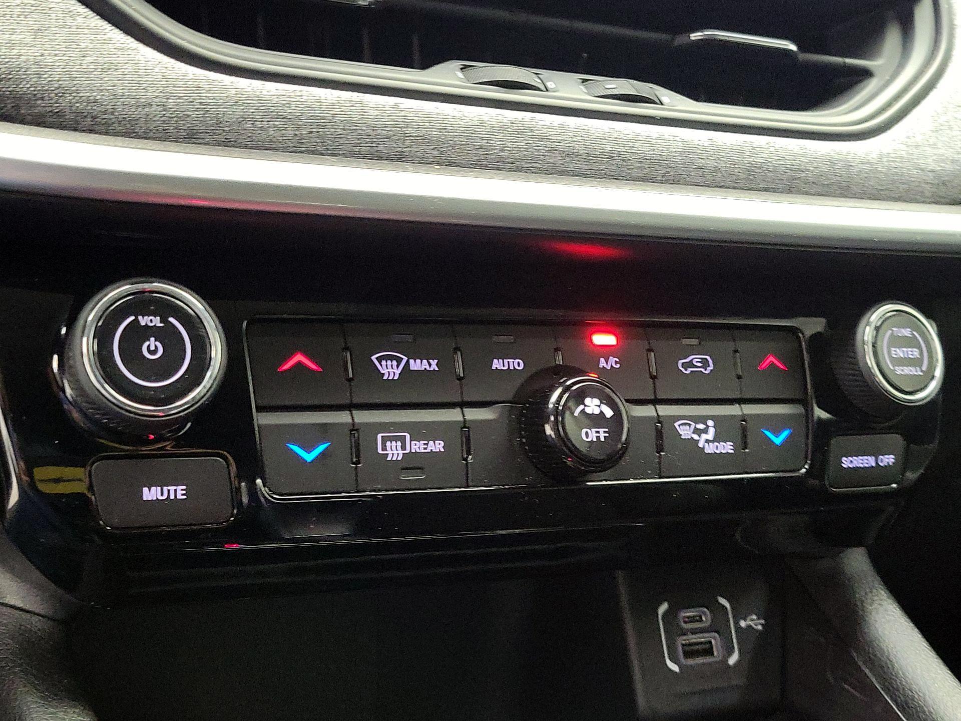 Thumbnail: 2022 Jeep Compass - 16