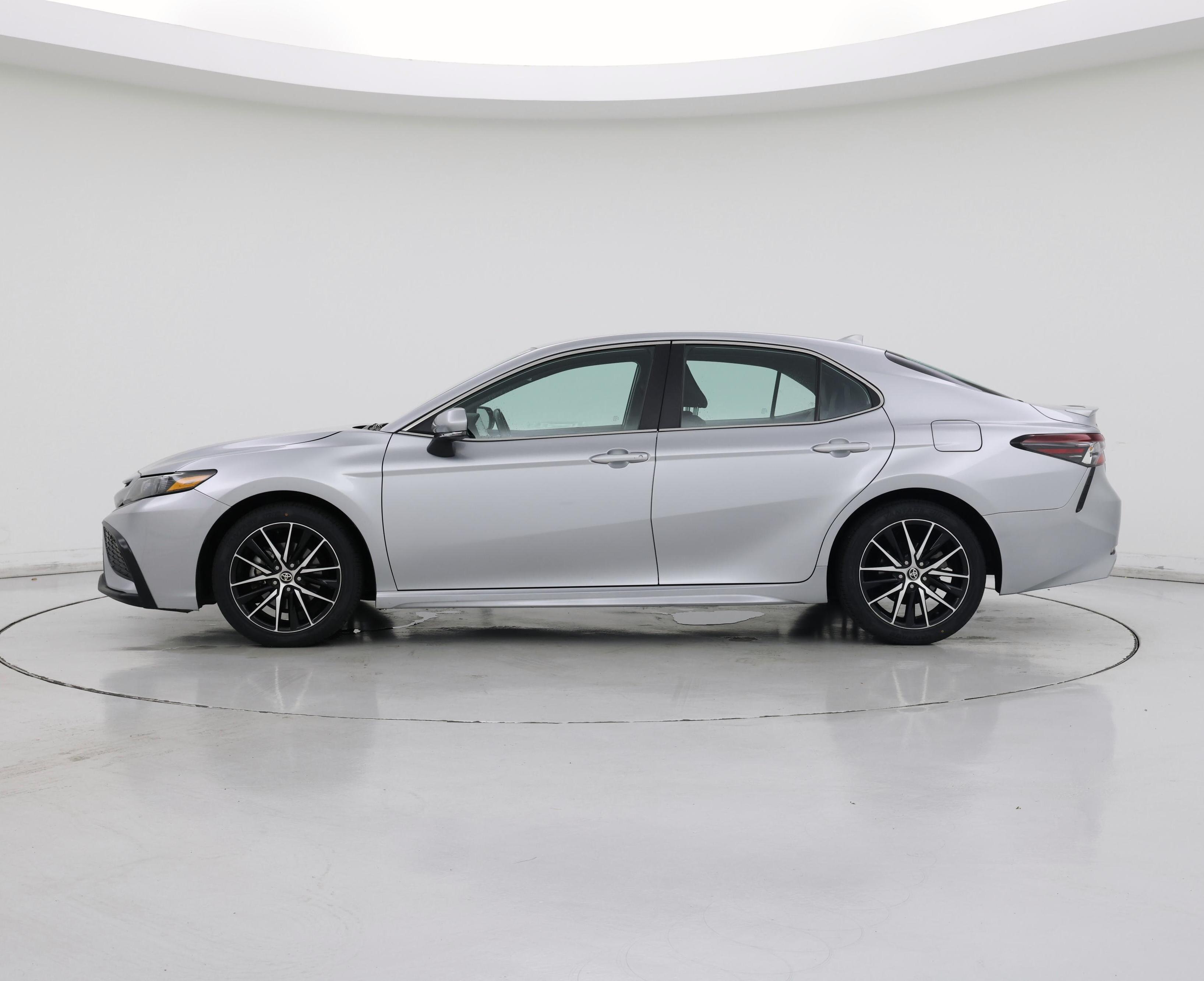 Thumbnail: 2024 Toyota Camry - 3