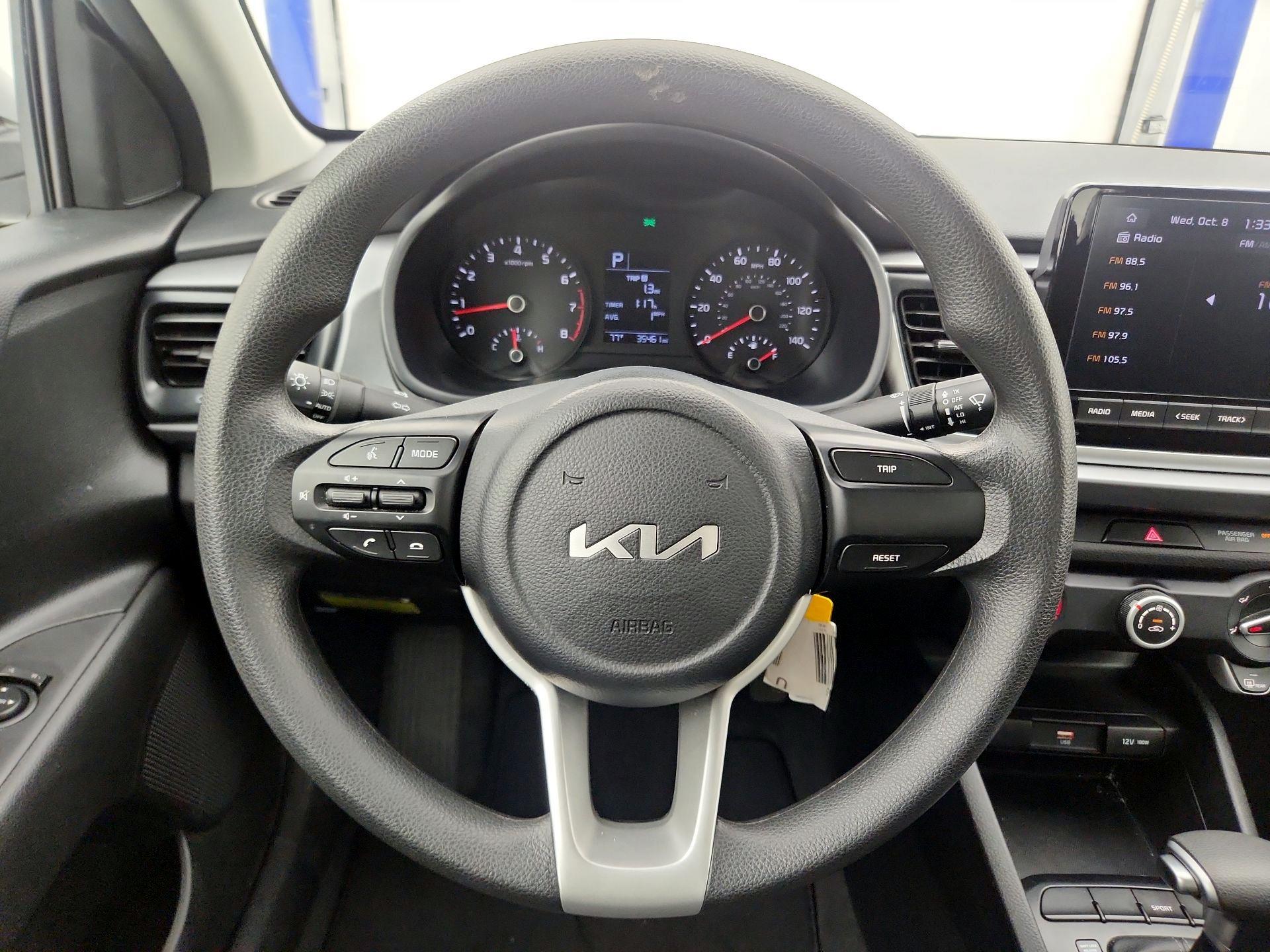 Thumbnail: 2023 Kia Rio - 10