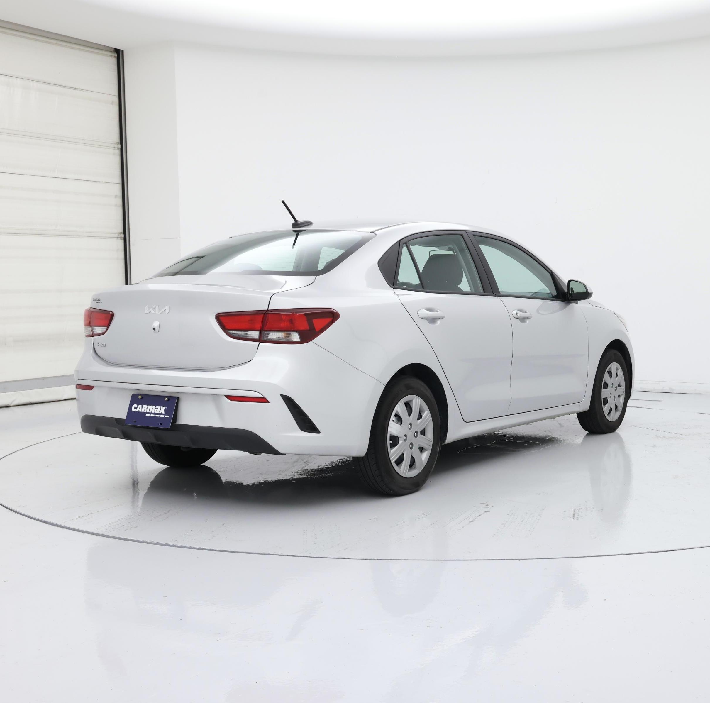 Thumbnail: 2023 Kia Rio - 8