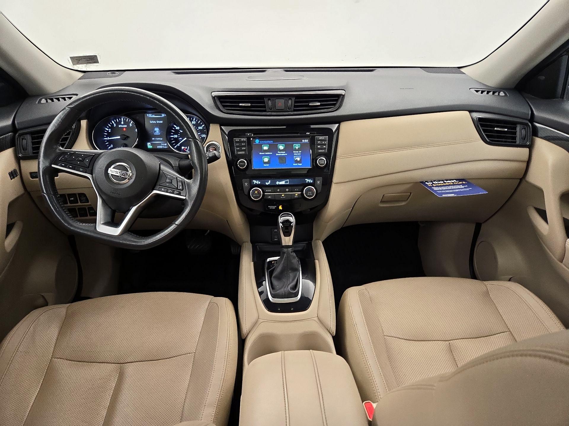 Thumbnail: 2017 Nissan Rogue - 9