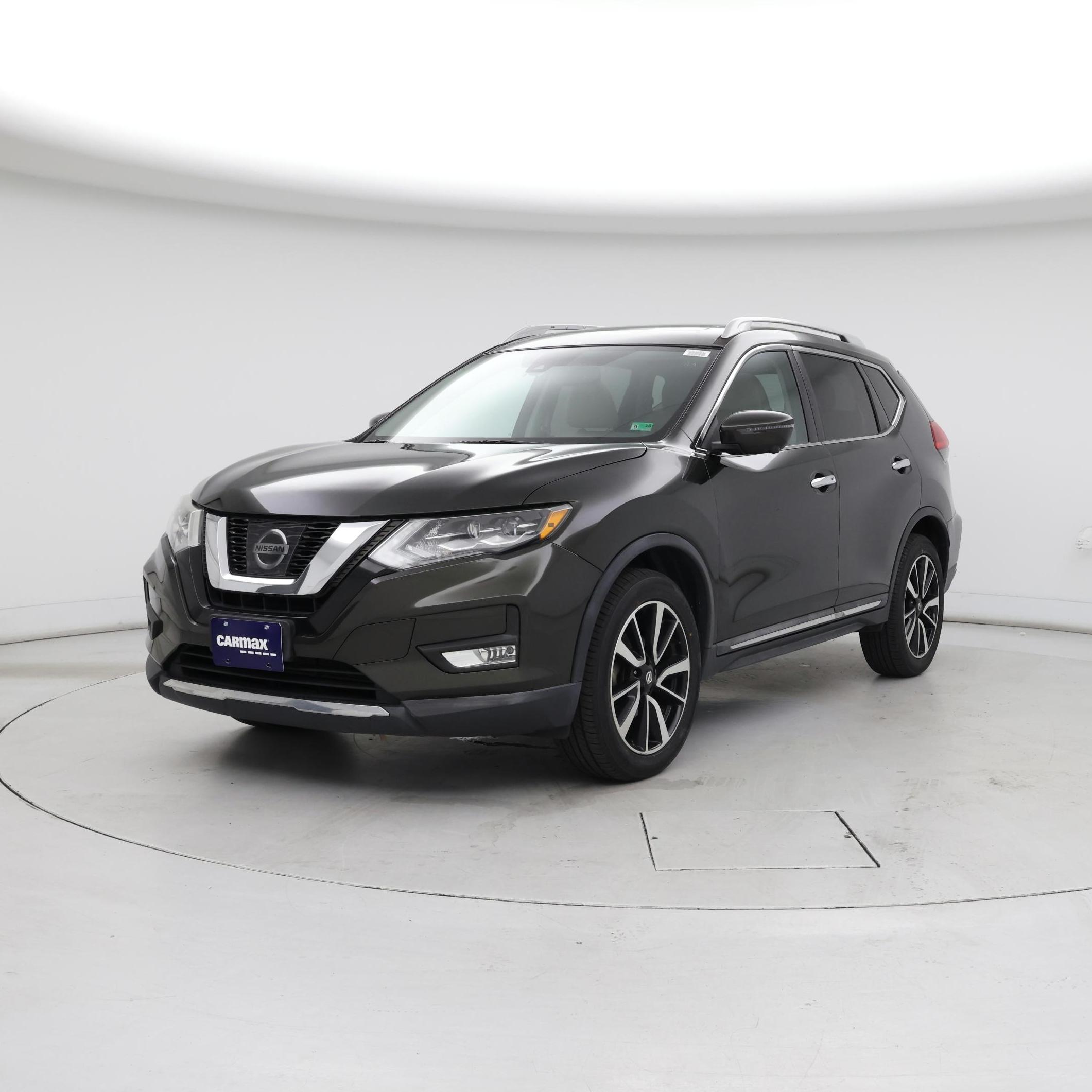 Thumbnail: 2017 Nissan Rogue - 4