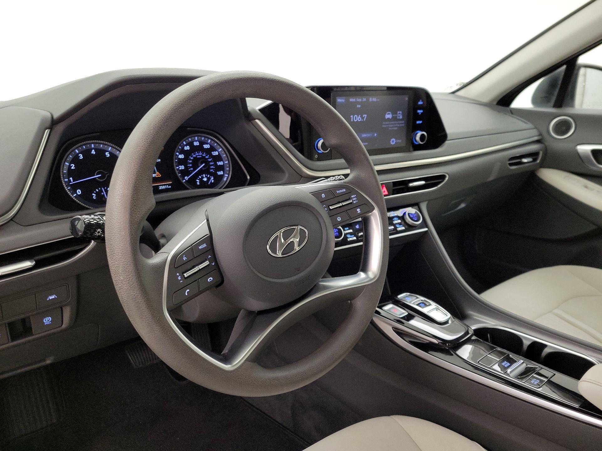 Thumbnail: 2022 Hyundai Sonata - 9