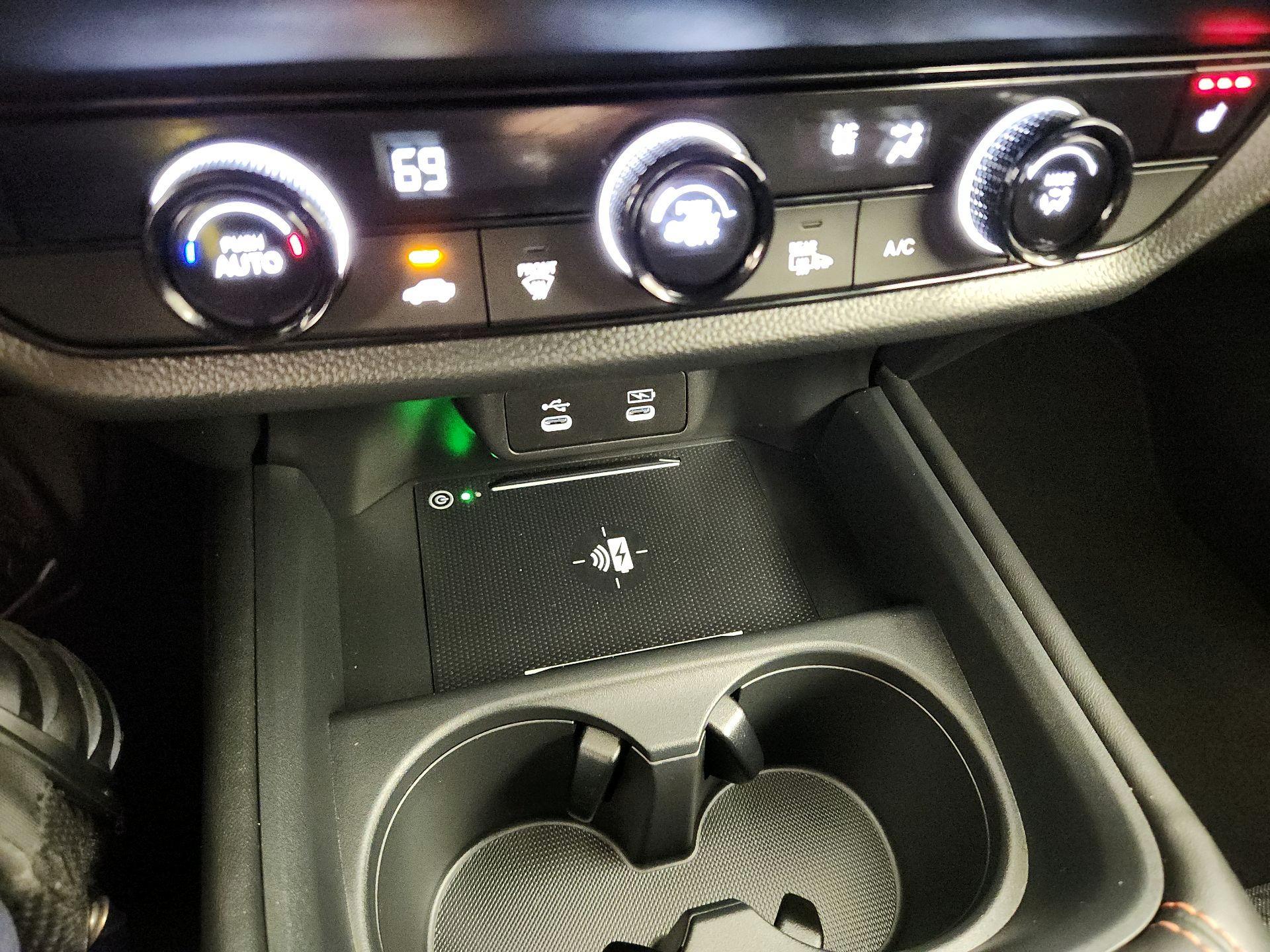 Thumbnail: 2026 Honda HR-V - 16