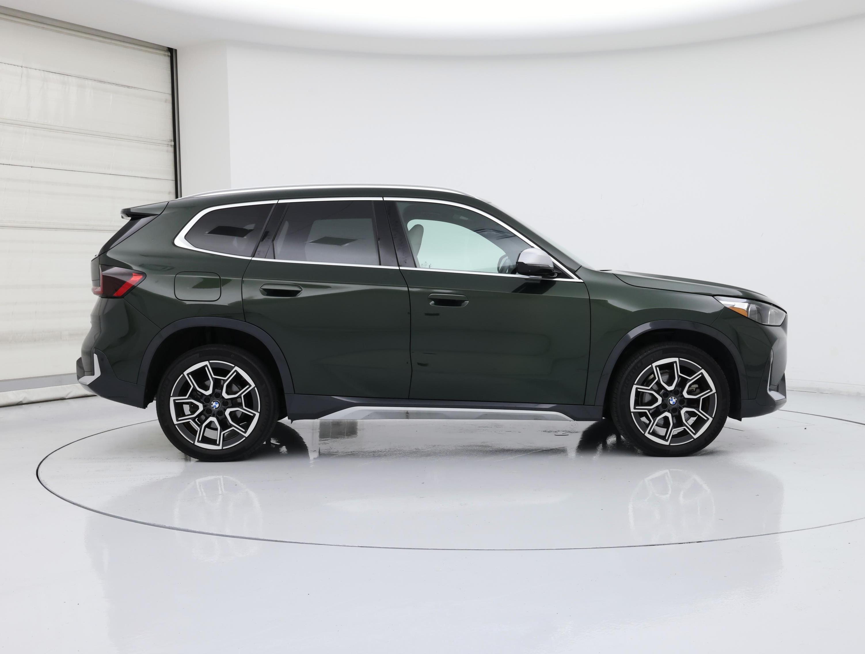Thumbnail: 2023 BMW X1 - 7