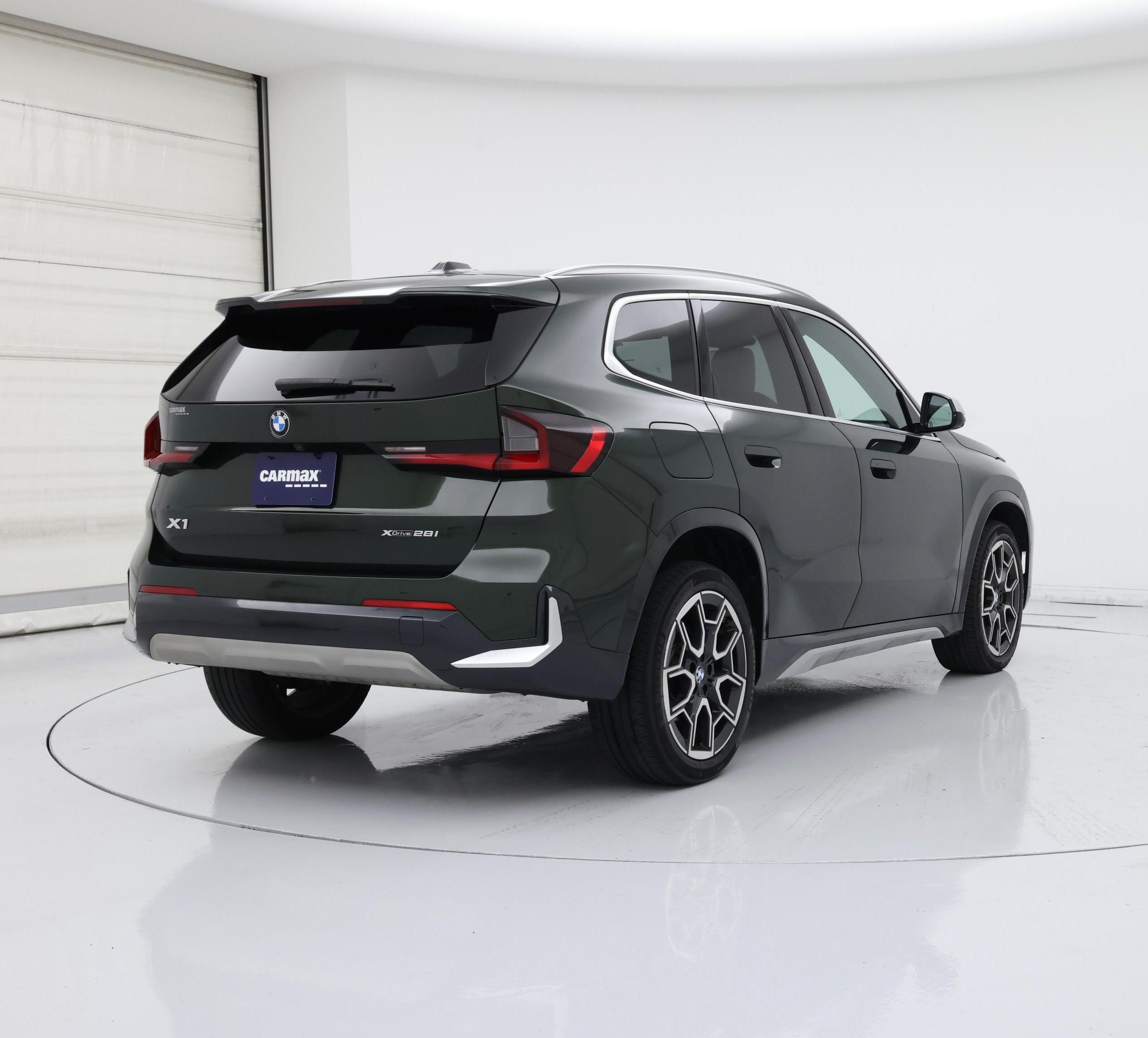 Thumbnail: 2023 BMW X1 - 8