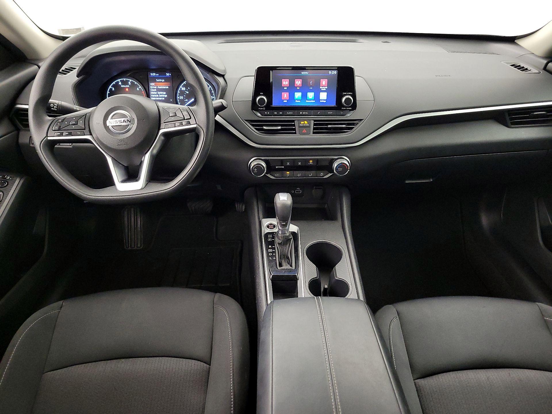 Thumbnail: 2022 Nissan Altima - 9