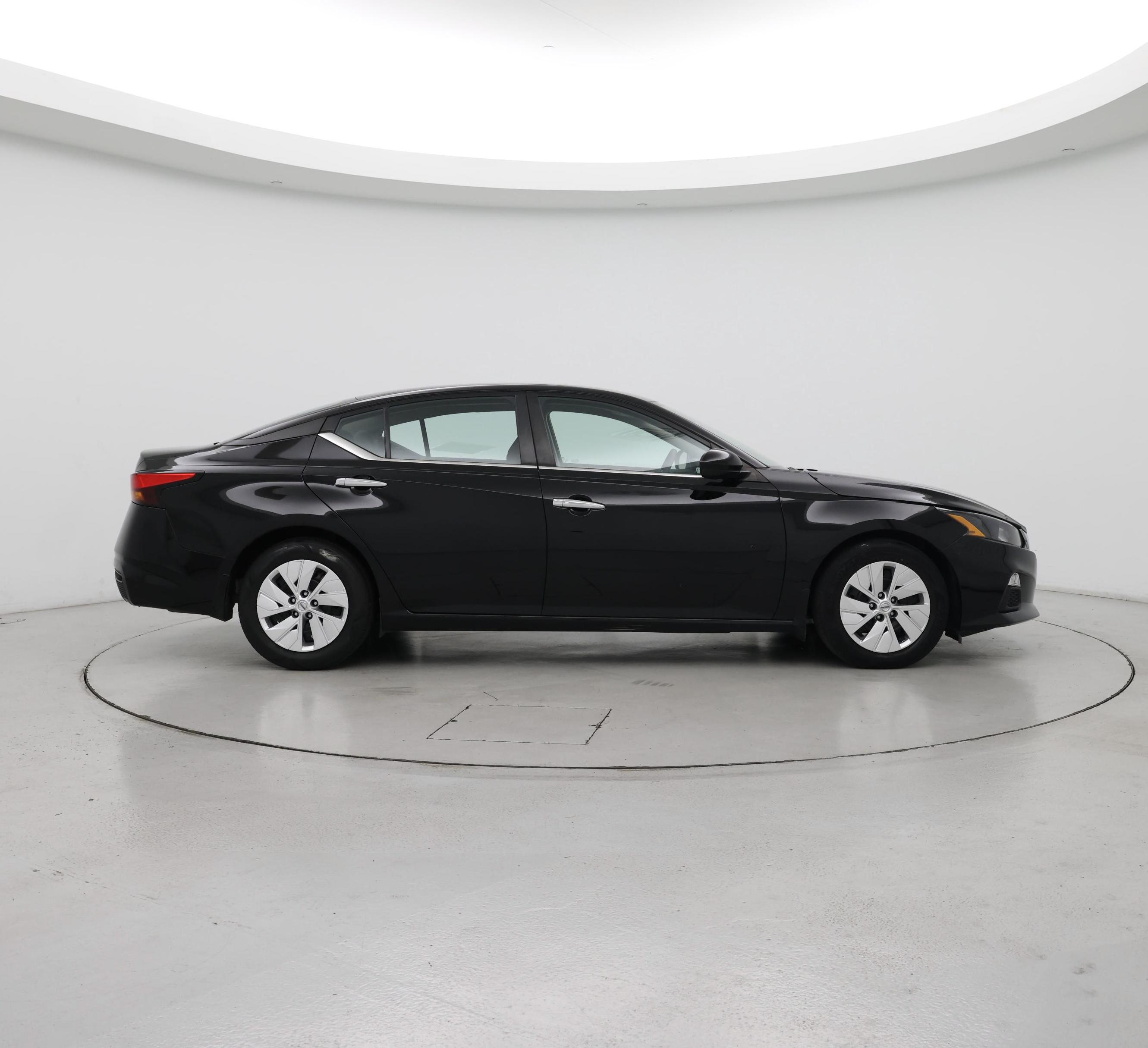 Thumbnail: 2022 Nissan Altima - 7