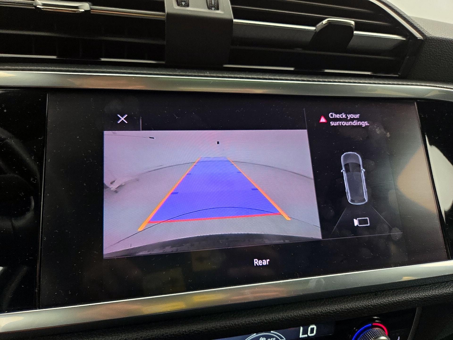 Thumbnail: 2020 Audi Q3 - 14
