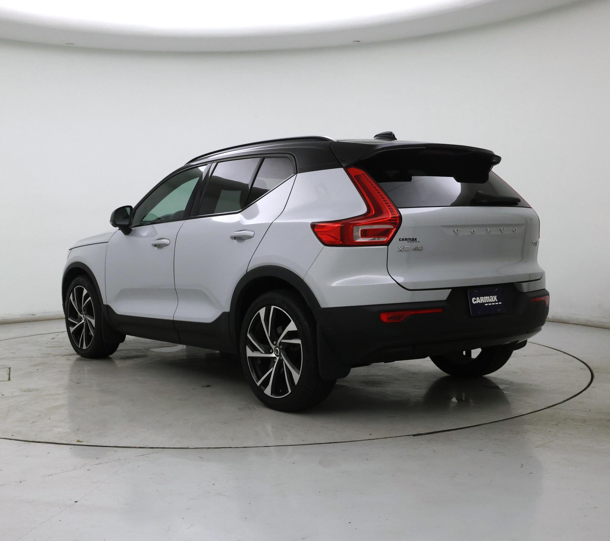 Thumbnail: 2021 Volvo XC40 - 2