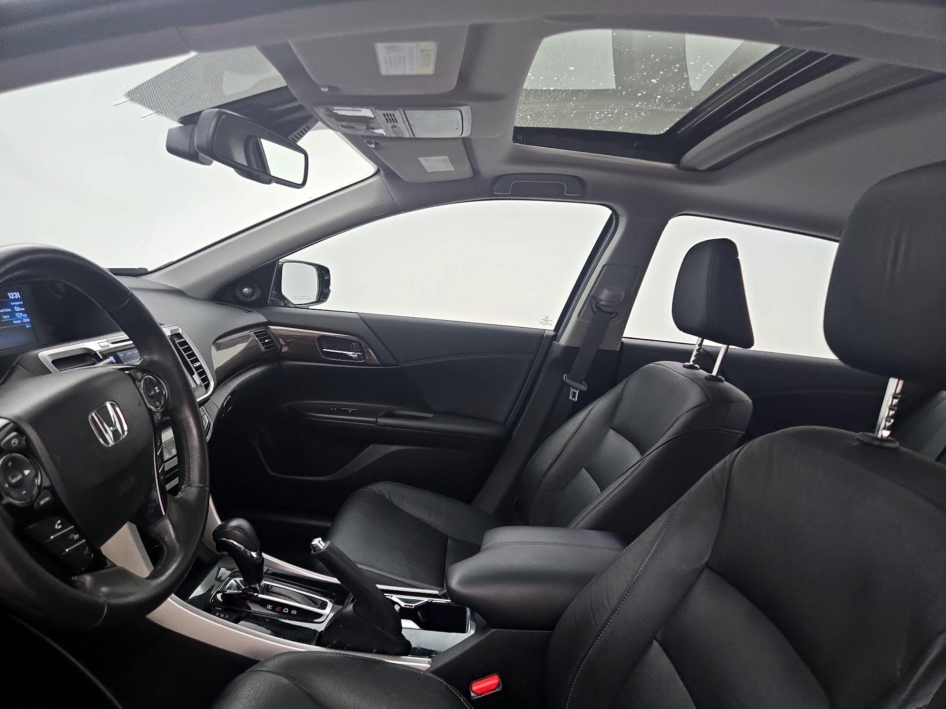Thumbnail: 2017 Honda Accord - 20