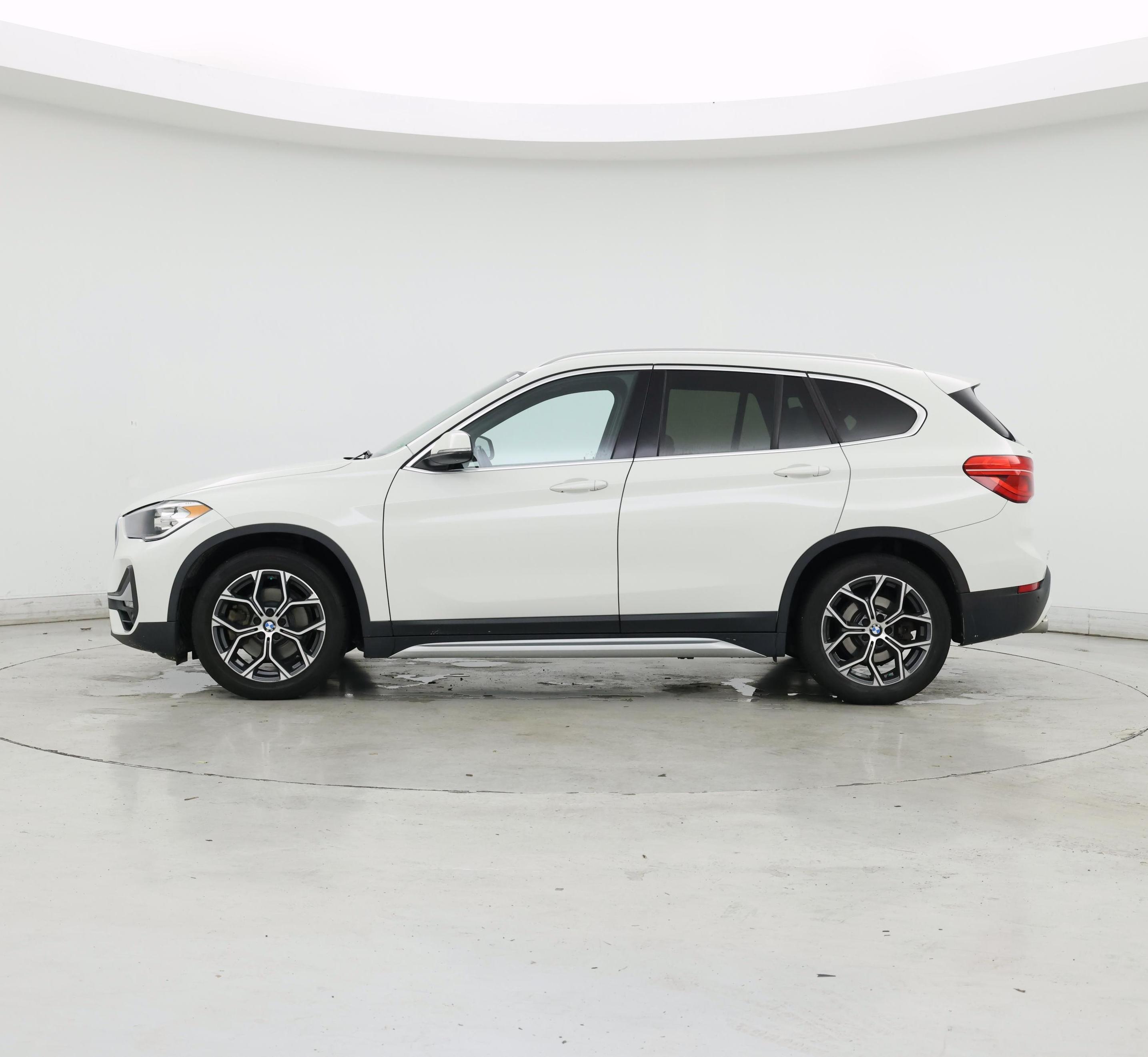 Thumbnail: 2020 BMW X1 - 3