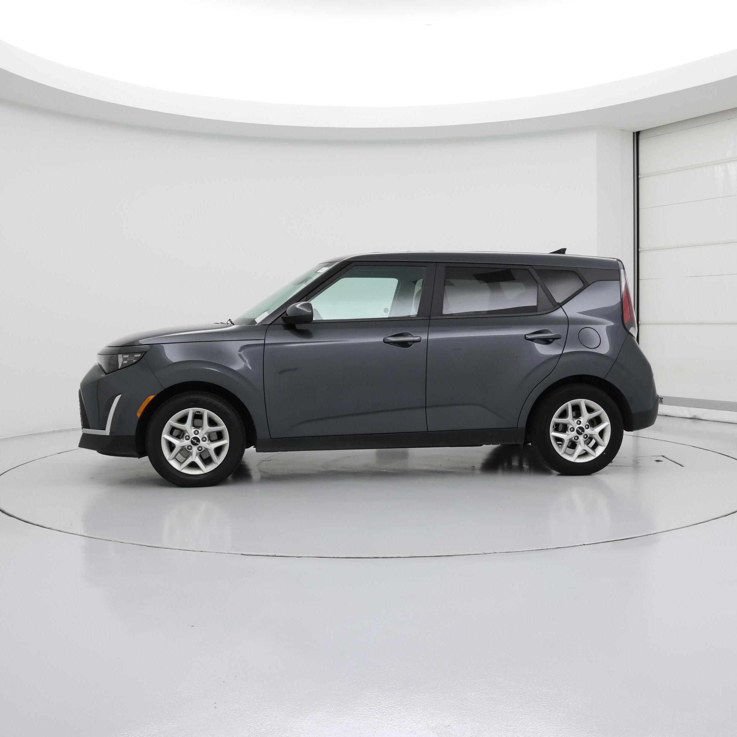 Thumbnail: 2023 Kia Soul - 3
